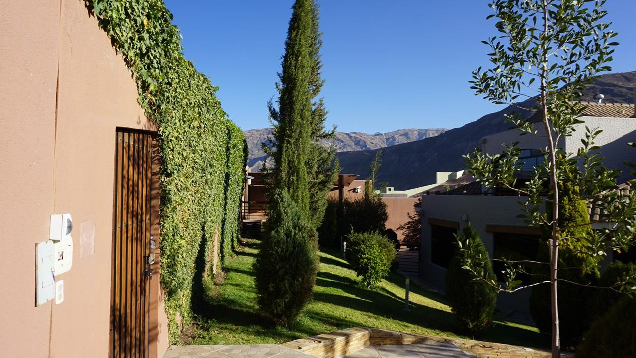 Casa en VentaCarretera La Paz  - Valencia, Urb. Las acacias  Zona Huajchilla. 3 dormitorios 6 baños 6 parqueos Foto 9