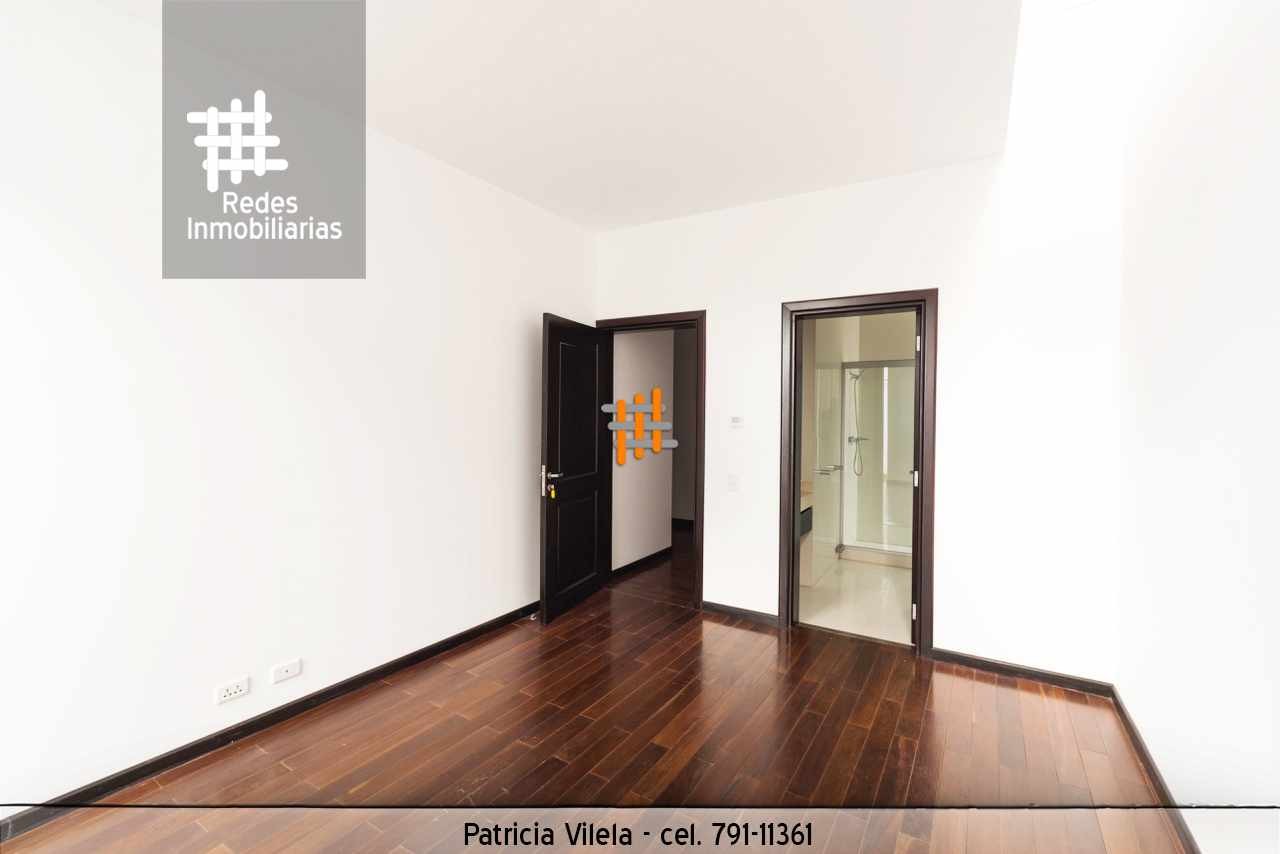 Casa en AlquilerEN ALQUILER HERMOSA CASA EN CALACOTO - CONDOMINIO PRIVADO Foto 3