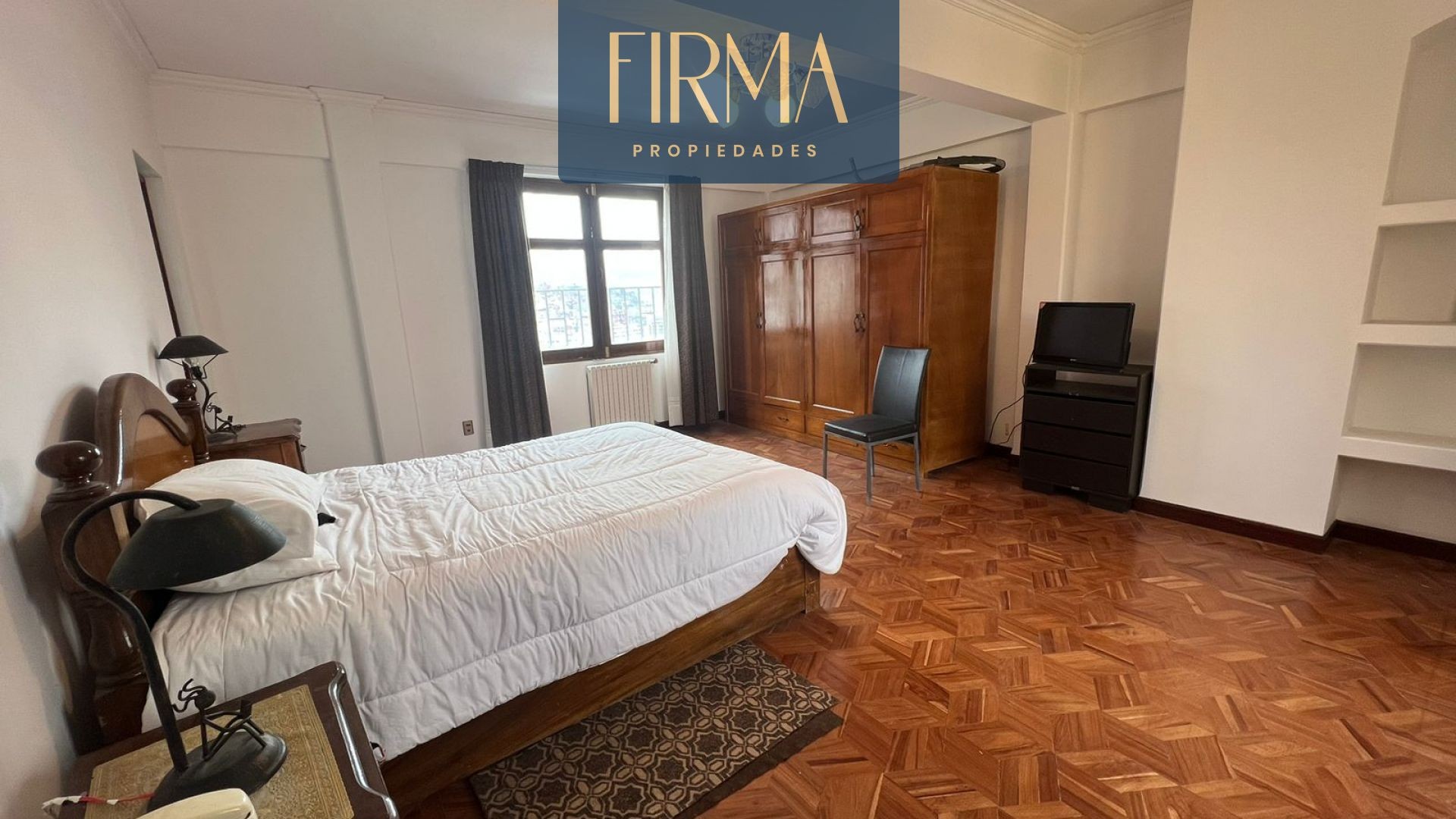 Edificio en VentaEDIFICIO/HOTEL CON LOCALES EN VENTA EN LA AV. ILLAMPU 10 dormitorios 10 baños 4 parqueos Foto 17