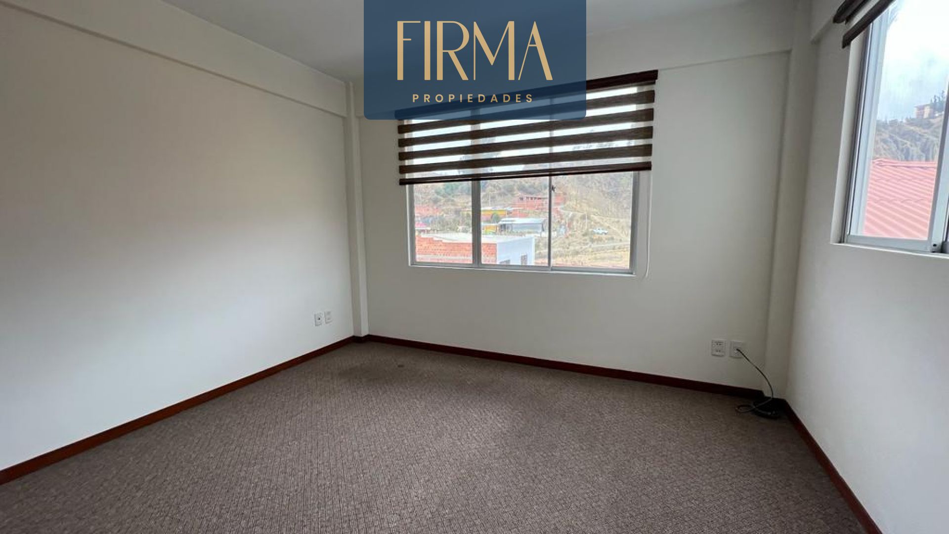 Casa en VentaCOMPRA ESTA CASA EN CHASQUIPAMPA 3 dormitorios 4 baños 1 parqueos Foto 9