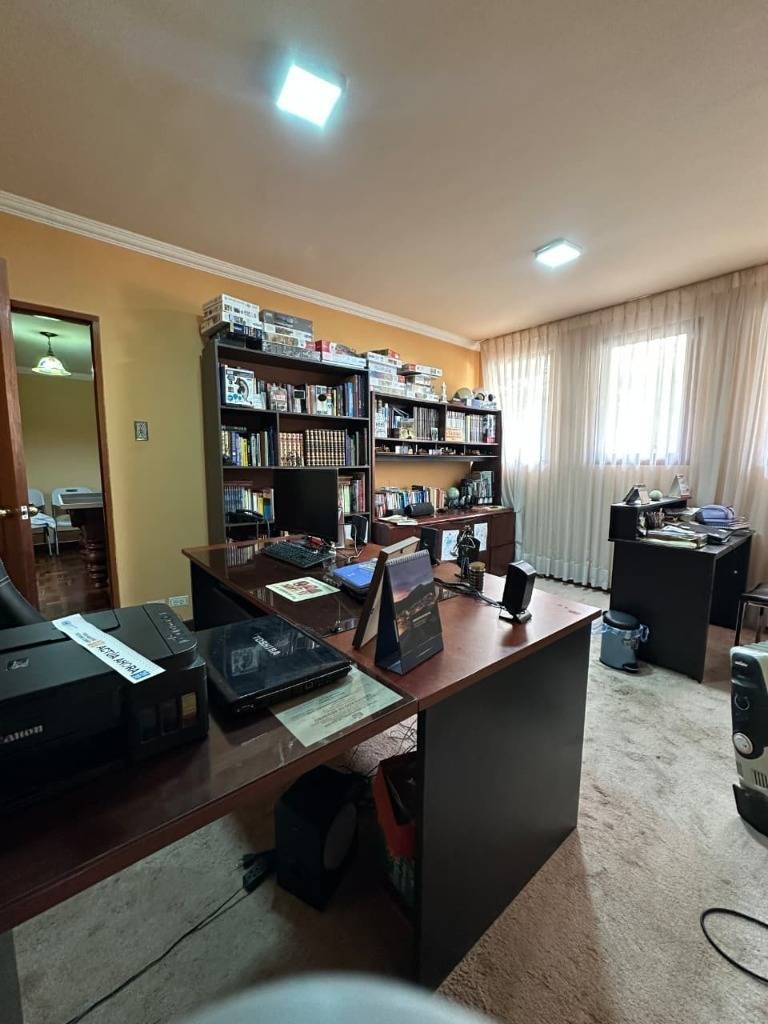 Casa en VentaACHUMANI, CALLE 35 4 dormitorios 5 baños 3 parqueos Foto 19