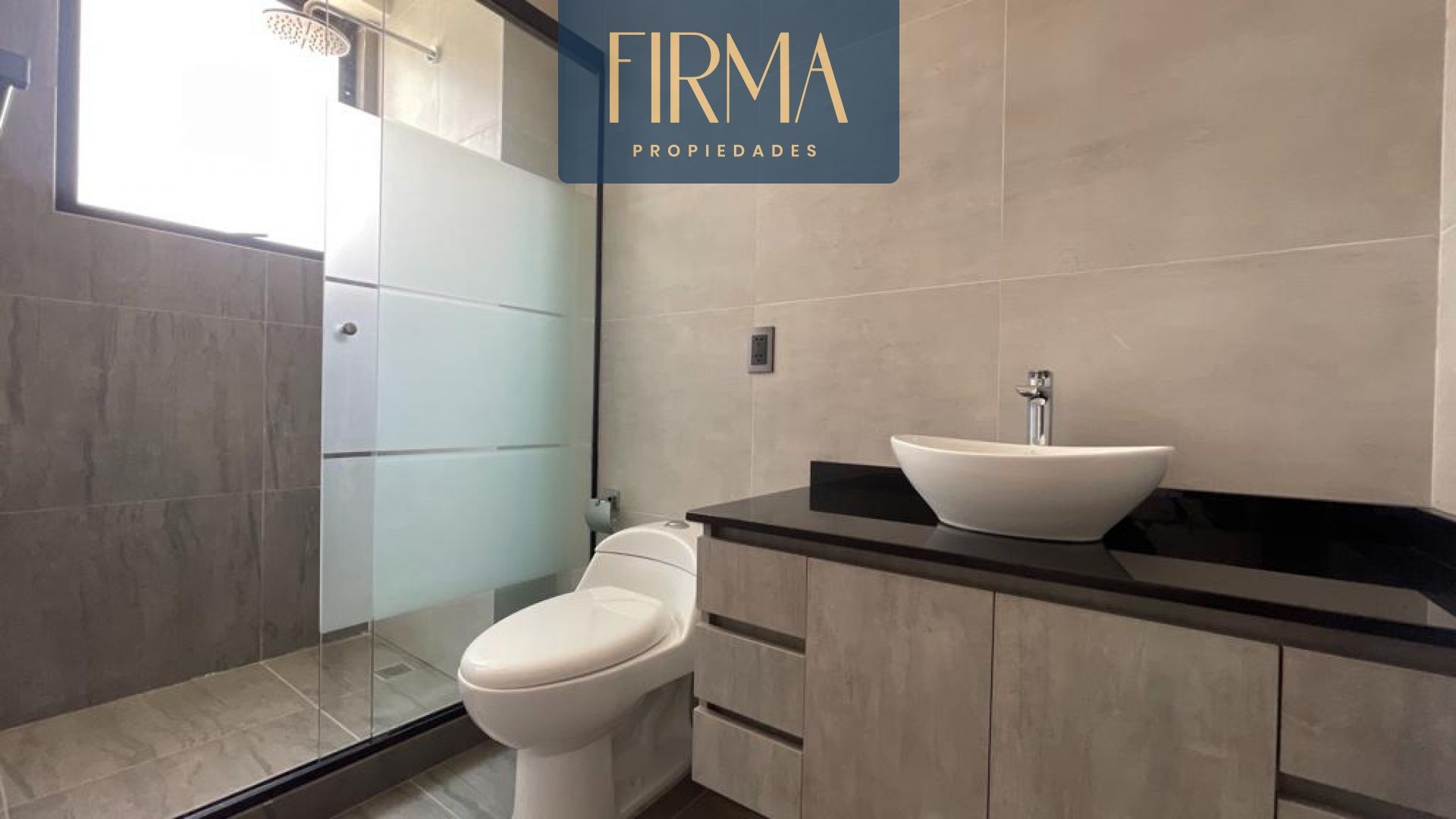 Departamento en VentaIRPAVI BAJO 3 dormitorios 3 baños 1 parqueos Foto 3