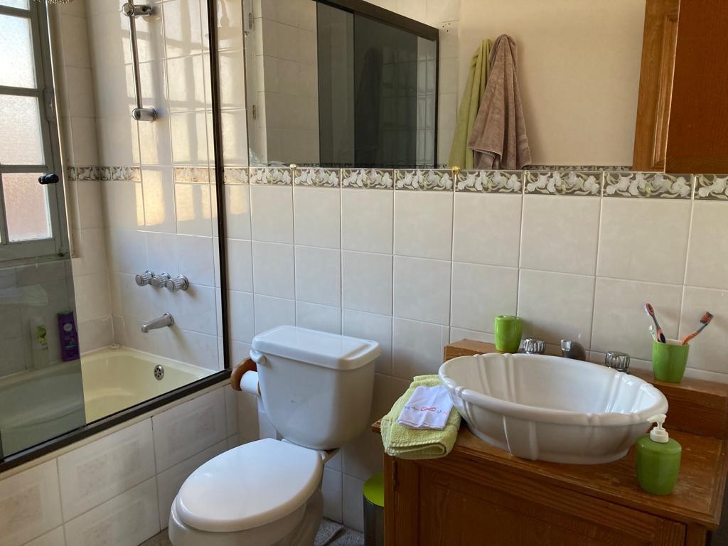 Casa en Achumani en La Paz 3 dormitorios 4 baños 2 parqueos Foto 8