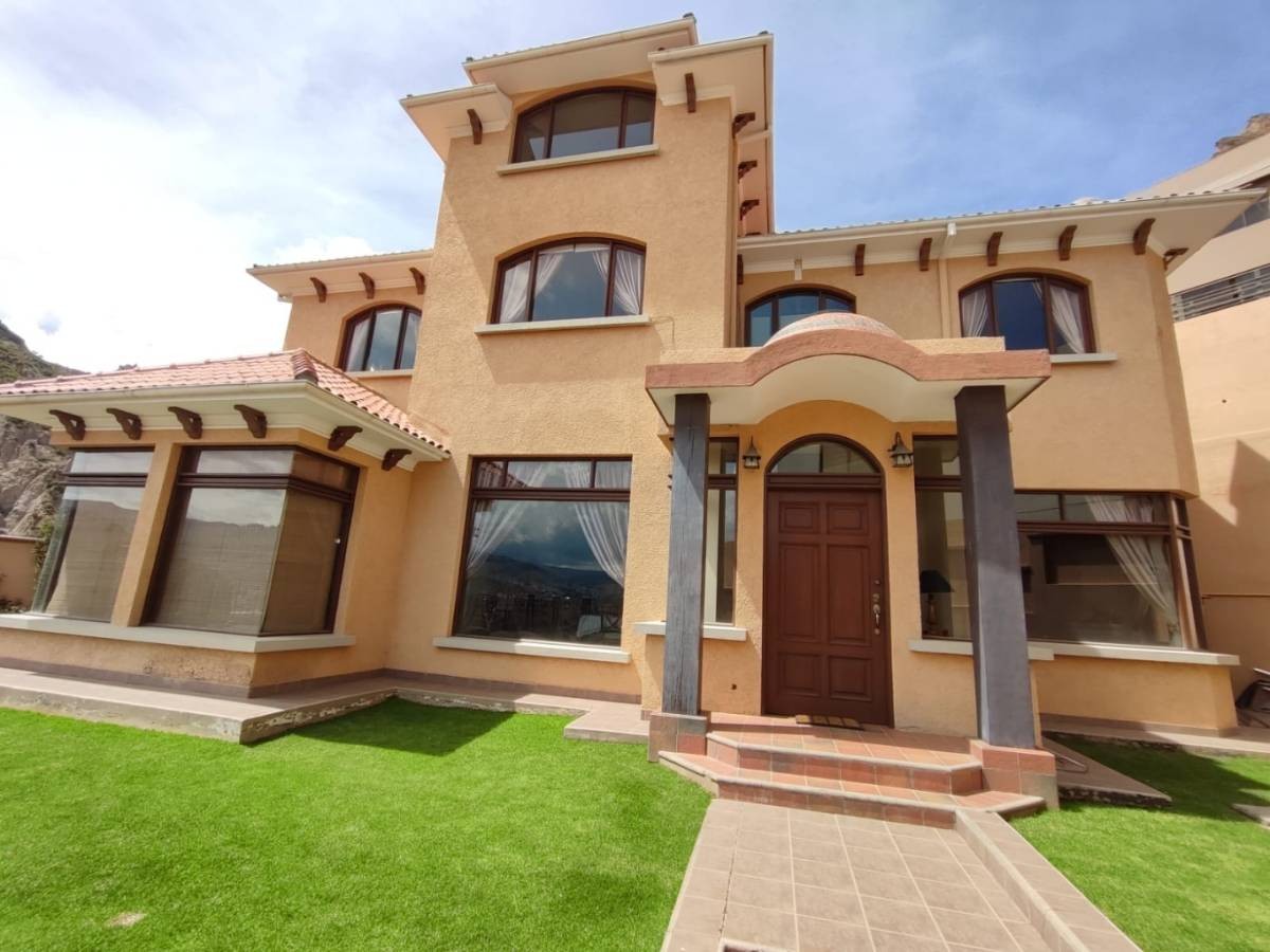 Casa en La Florida en La Paz 5 dormitorios 5 baños 2 parqueos Foto 11