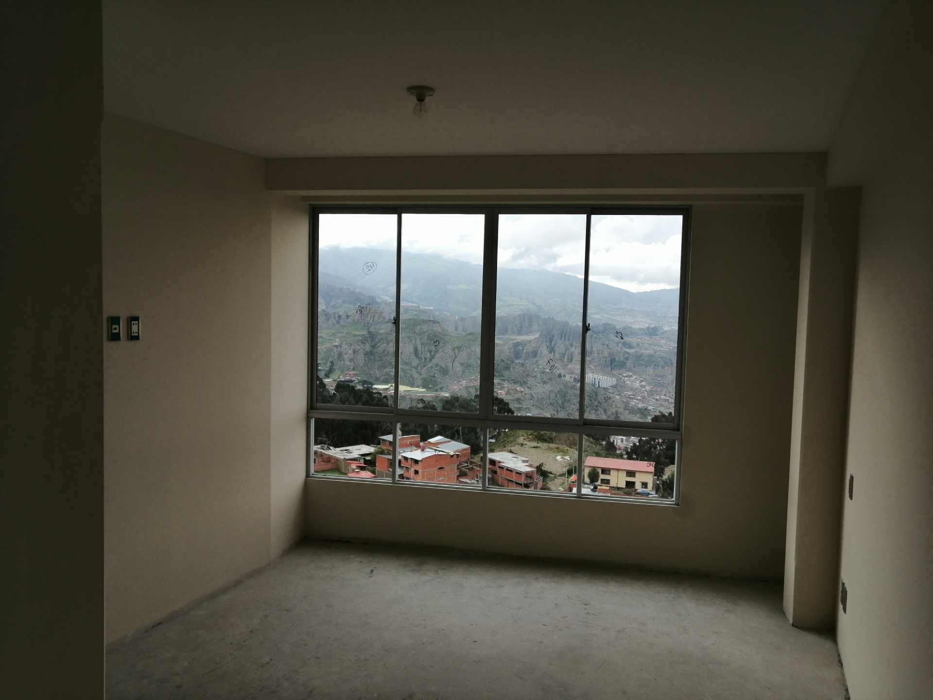 Departamento en Pampahasi en La Paz 2 dormitorios 1 baños 1 parqueos Foto 12