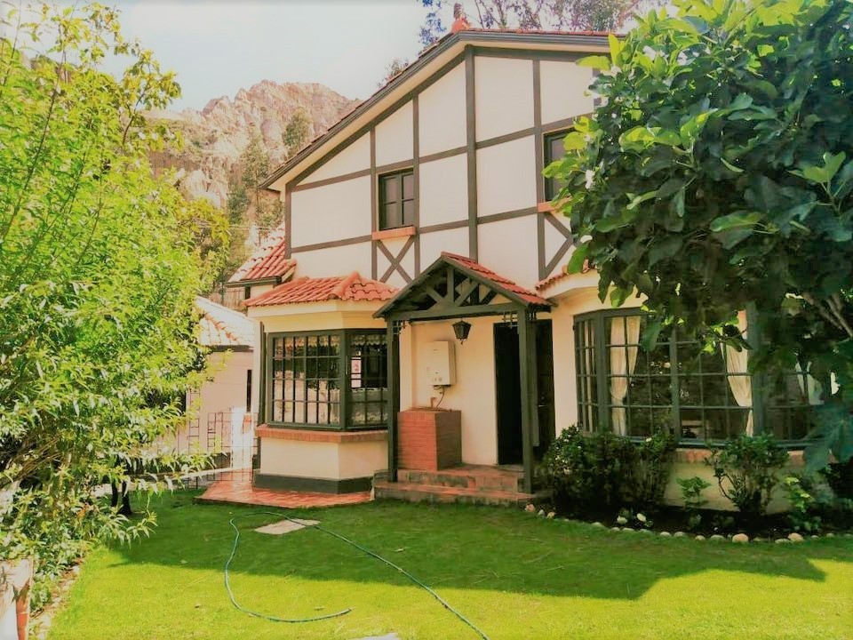 Casa  CASA EN ALQUILER CERCA DEL COLEGIO ALEMAN Foto 1
