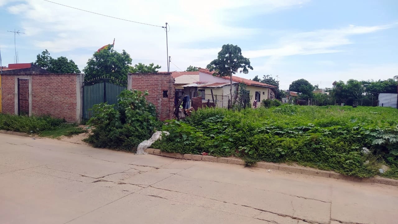 Casa en Venta8vo anillo barrio virgen de Guadalupe zona cambódromo 4 dormitorios 1 baños 1 parqueos Foto 7