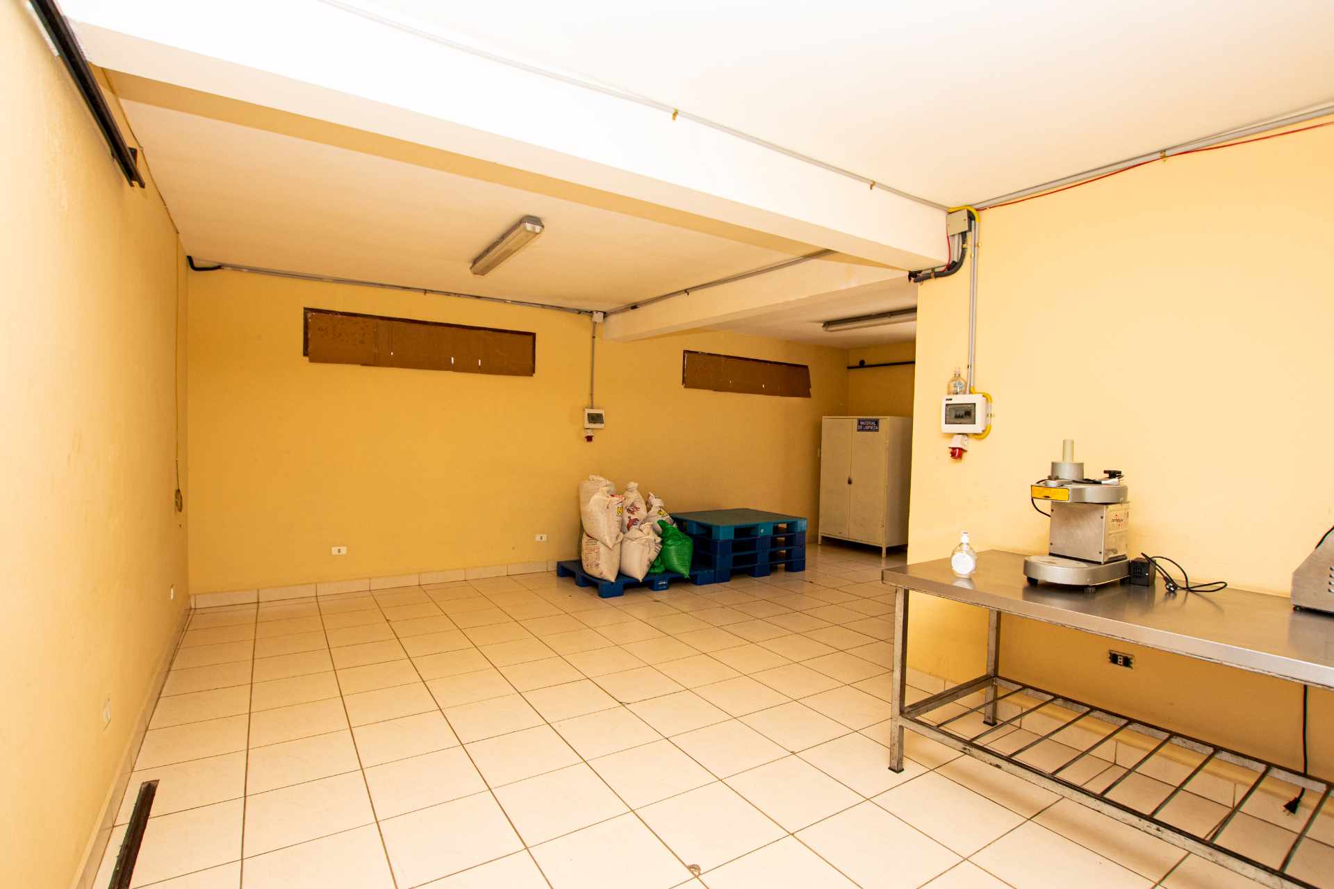 Galpón en VentaCalle Innominada - Psje. Paraiso, Zona Quintanilla Foto 5