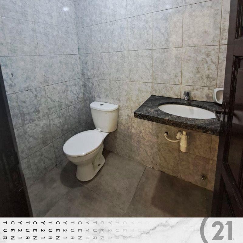 Local comercial en Entre 2do y 3er anillo Norte en Santa Cruz de la Sierra  1 baños  Foto 4
