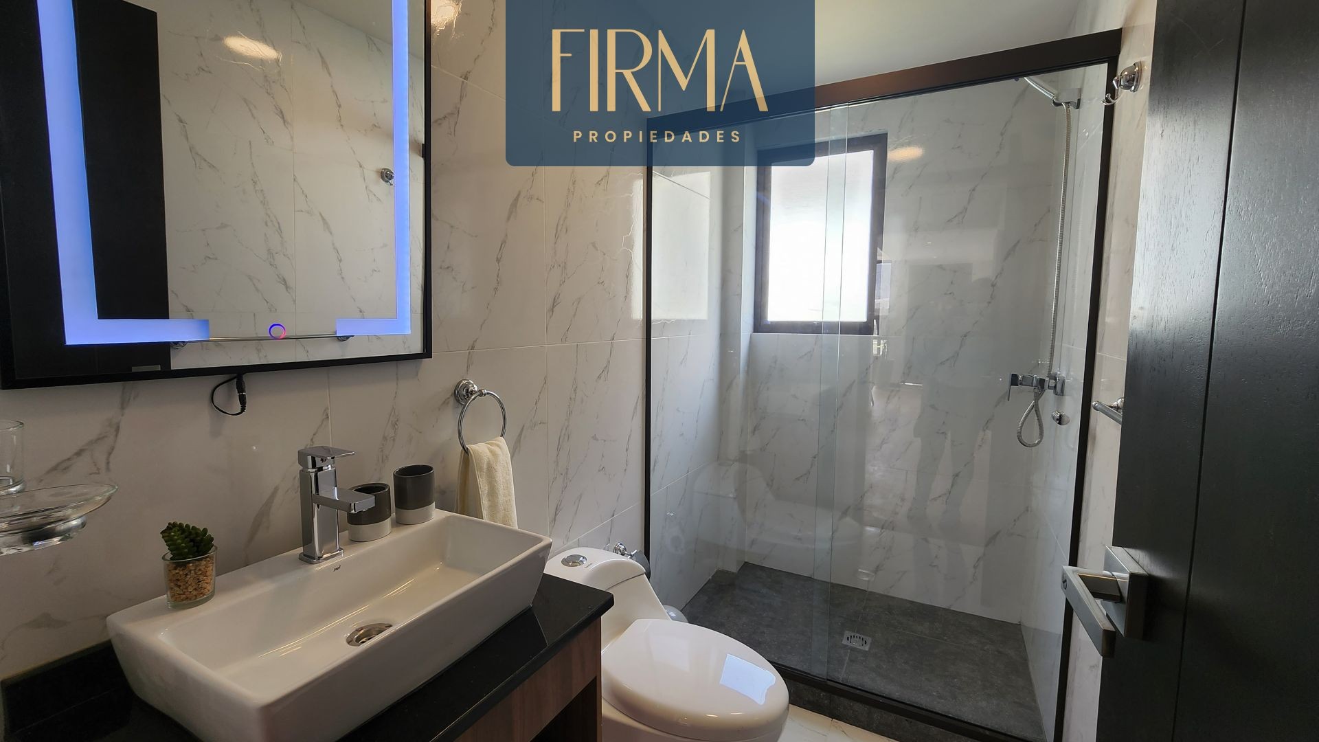 Casa en Mallasilla en La Paz 3 dormitorios 5 baños 2 parqueos Foto 17