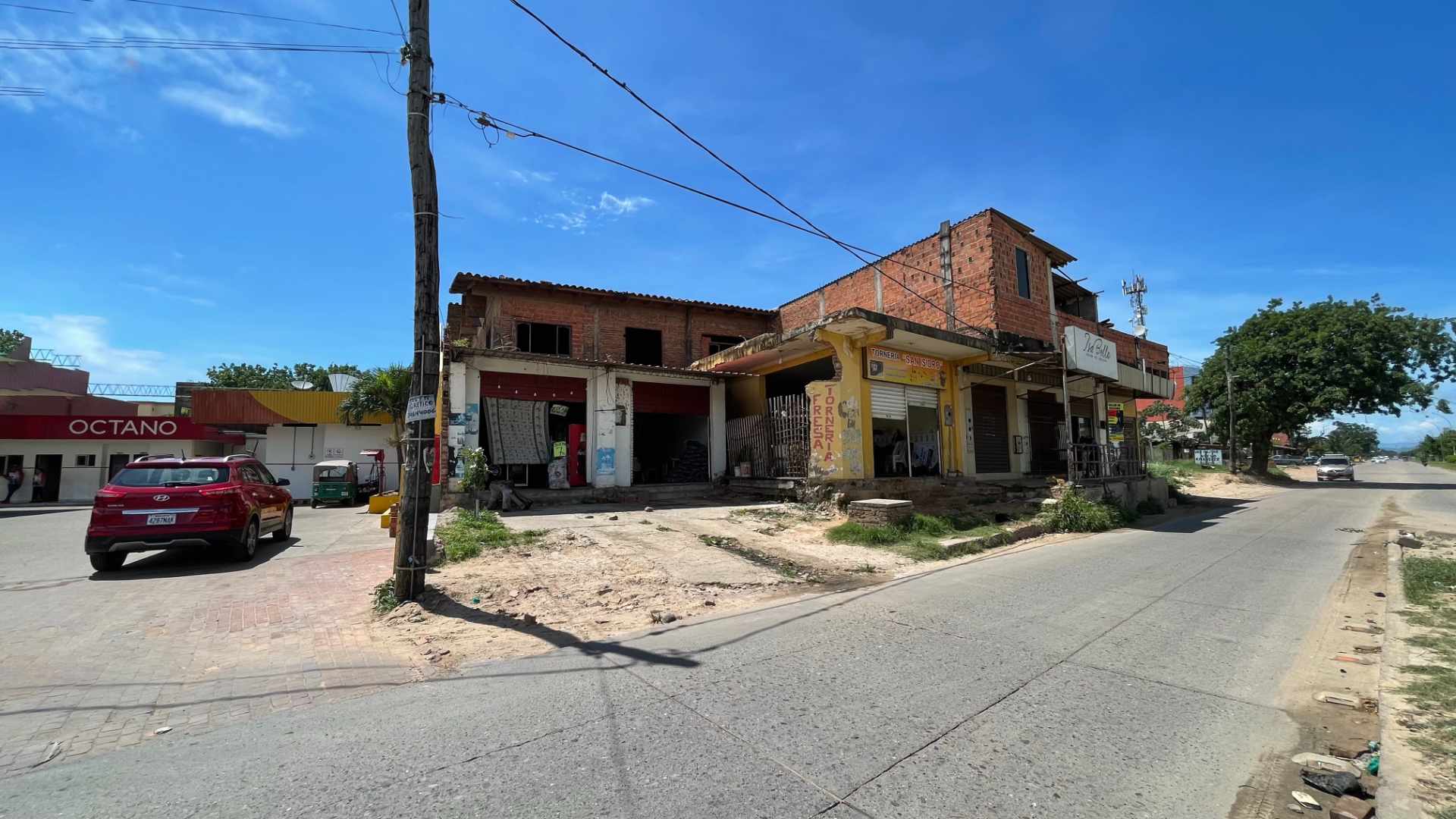 Terreno en Entre 6to y 7mo anillo Sur en Santa Cruz de la Sierra    Foto 5