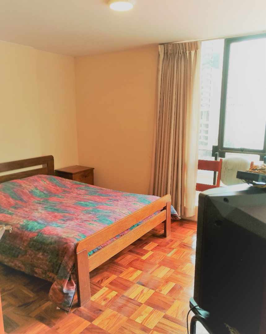 Departamento en AlquilerAv. Arce Edificio Santa Teresa San Jorge (a 1 cuadra de la UMSA) 2 dormitorios 2 baños  Foto 13