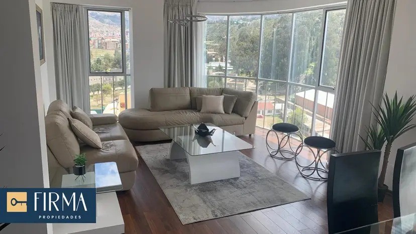 Departamento en Calacoto en La Paz 3 dormitorios 4 baños 1 parqueos Foto 1