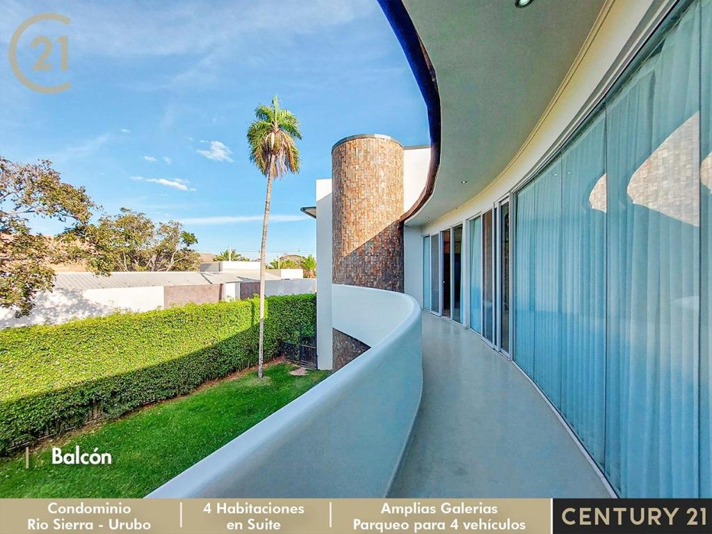 Casa en Urubó en Santa Cruz de la Sierra 4 dormitorios 5 baños 4 parqueos Foto 20