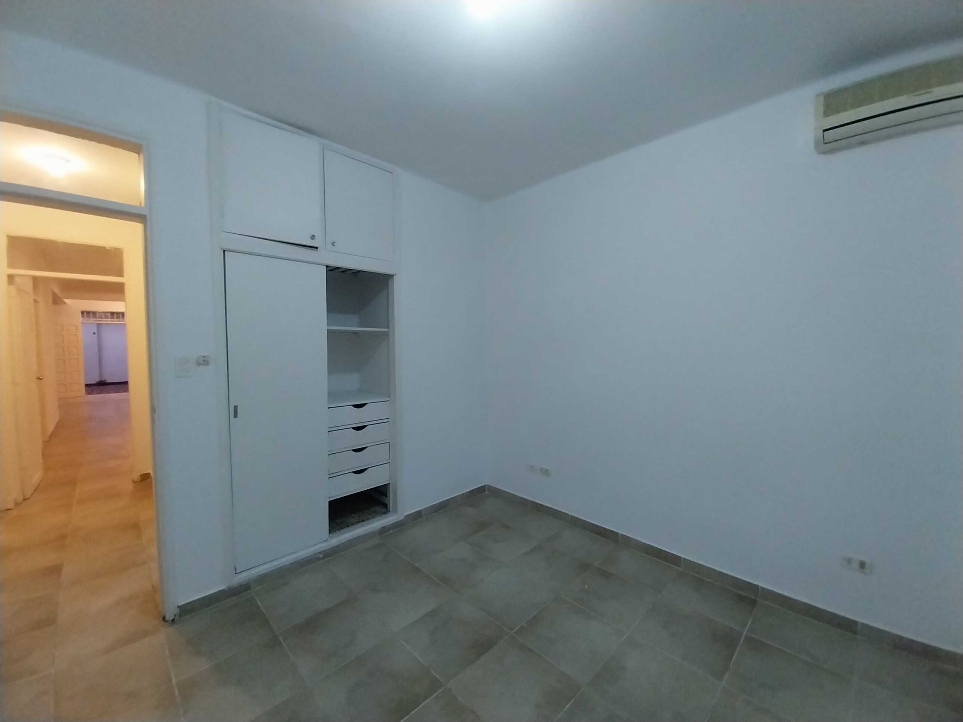 Casa en AlquilerBARRIO HAMACAS - ZONA NORTE 4° ANILLO Foto 8