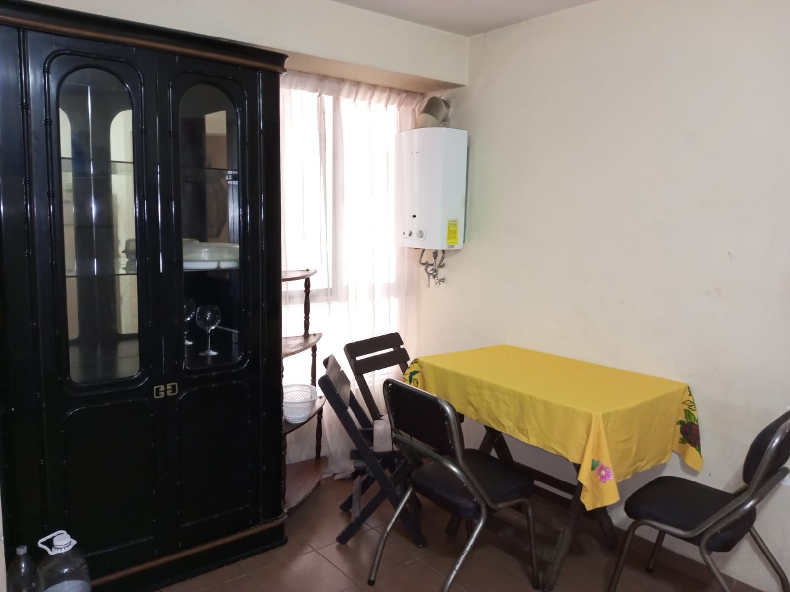 Departamento $US.500.- DEPARTAMENTO AMOBLADO + GARAJE AV. AMERICA Z/ARANJUEZ Foto 17