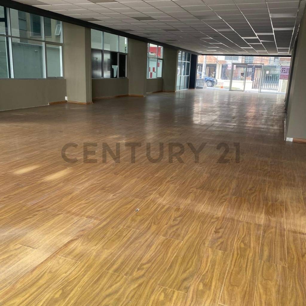 Local comercial en AlquilerSAN MIGUEL AV. MONTENEGRO Foto 2