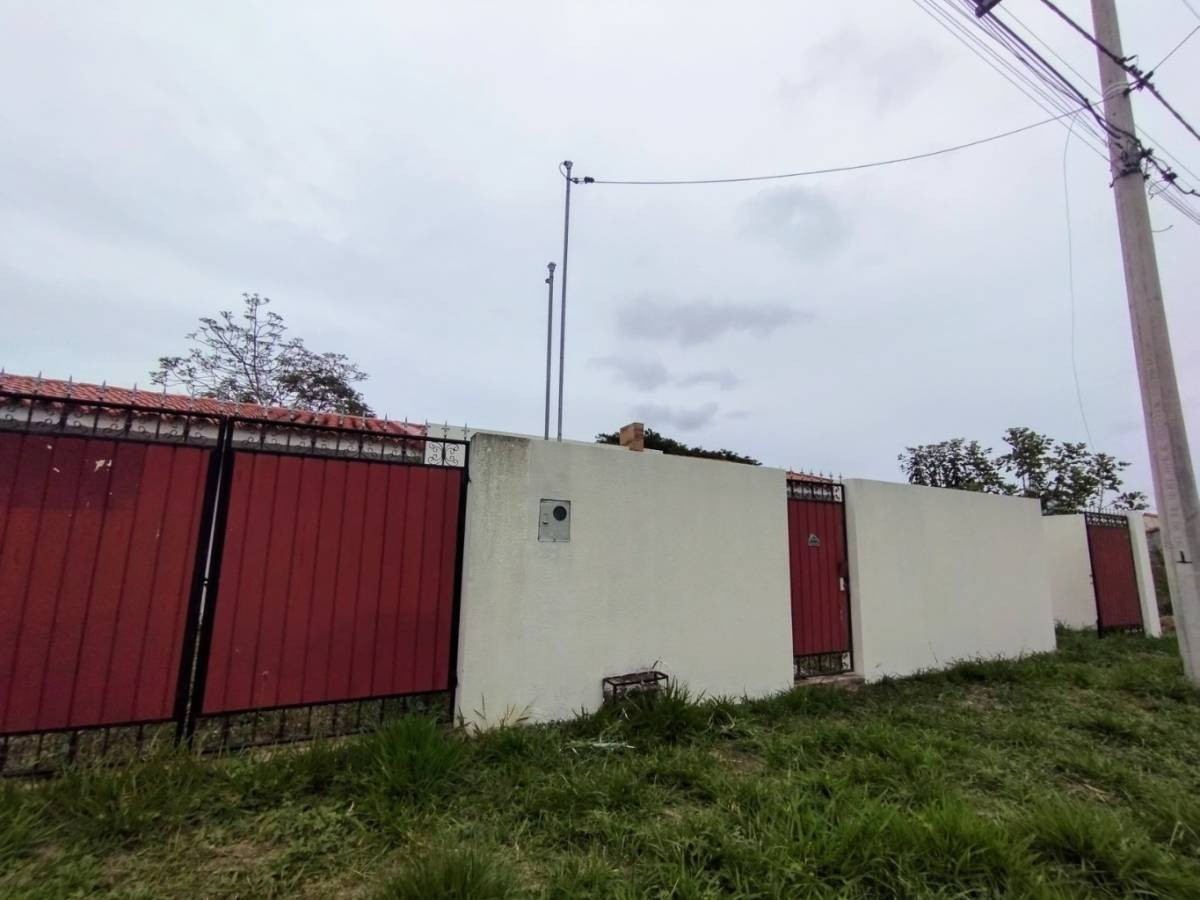 Casa en Carretera Norte en Santa Cruz de la Sierra 3 dormitorios 2 baños 2 parqueos Foto 1