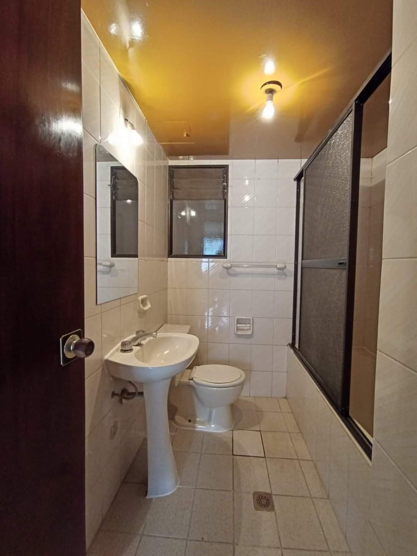 Departamento en Irpavi en La Paz 3 dormitorios 4 baños 1 parqueos Foto 12