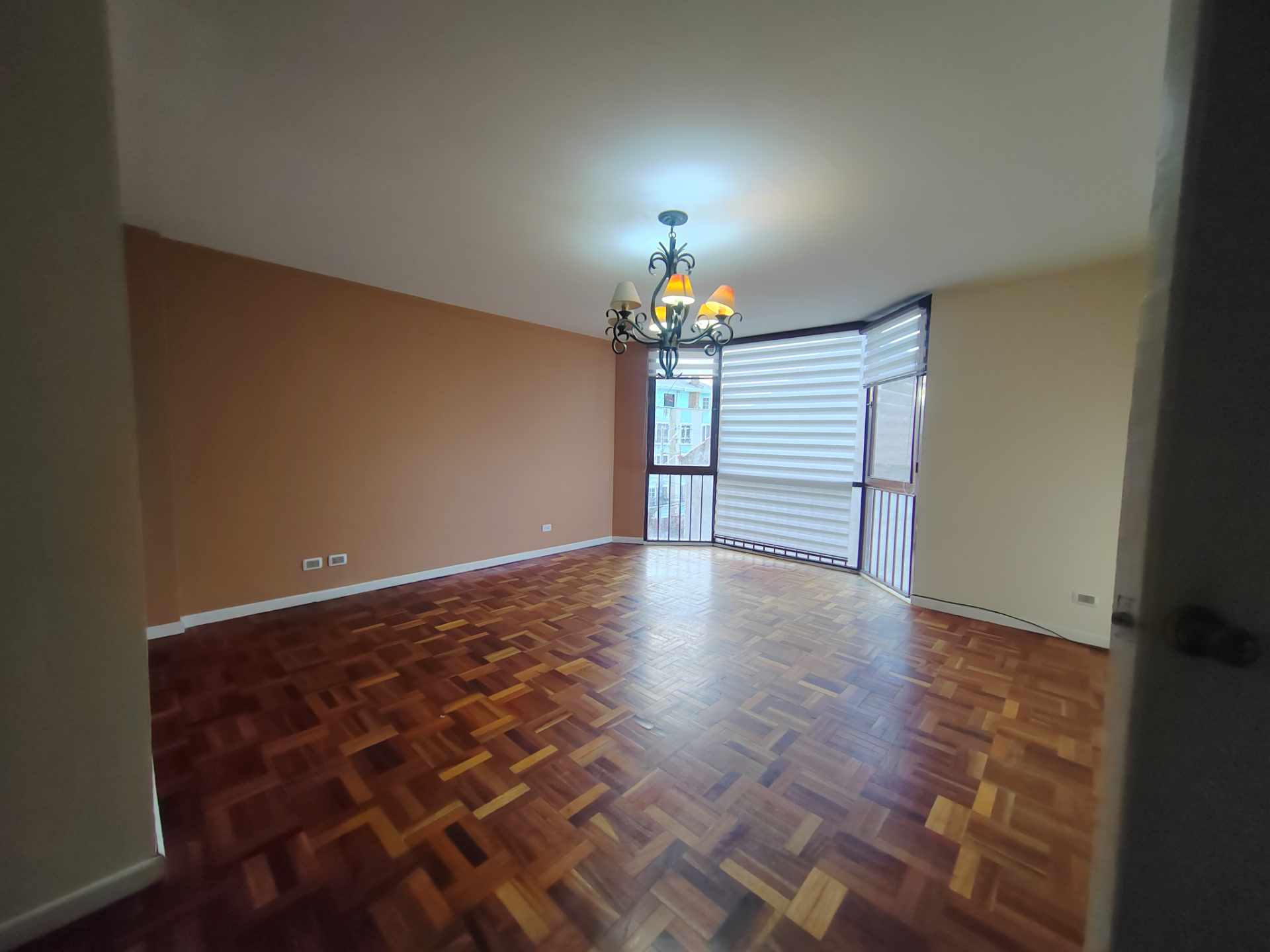 Departamento en AlquilerCota cota, calle 31 incluye expensas  Foto 12