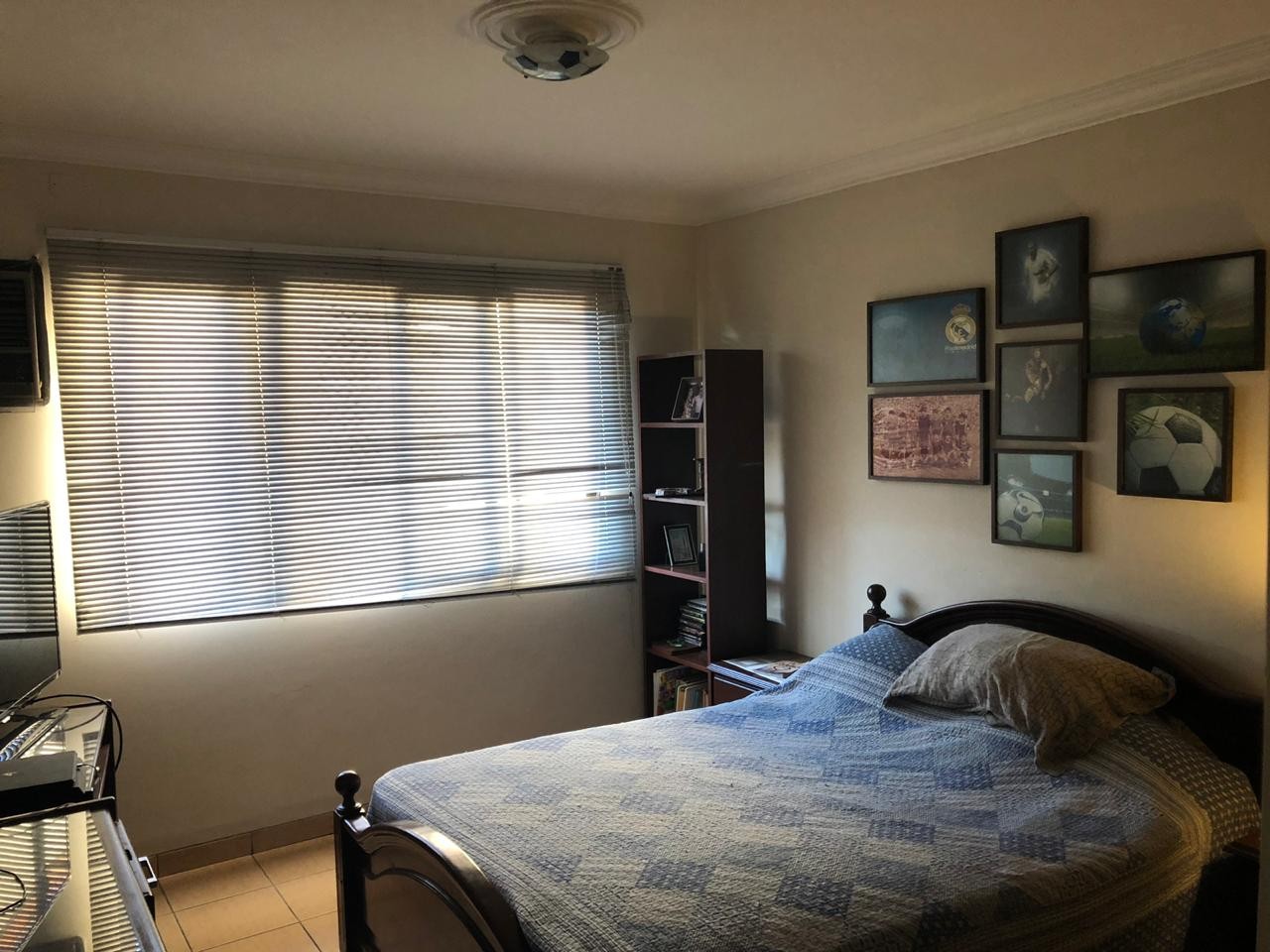 Casa en Entre 4to y 5to anillo Norte en Santa Cruz de la Sierra 3 dormitorios 3 baños 2 parqueos Foto 12