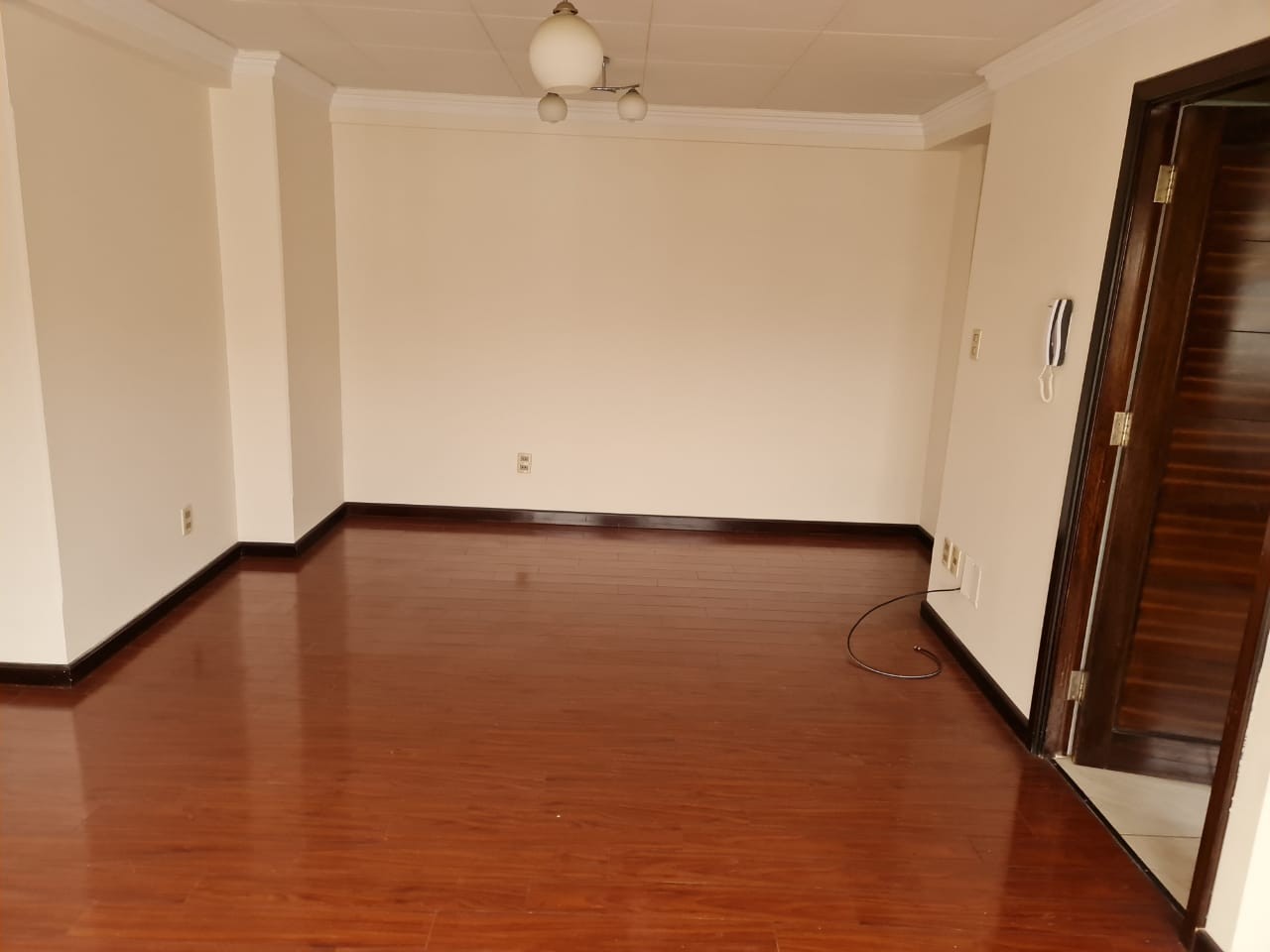 Departamento en Calacoto en La Paz 2 dormitorios 2 baños  Foto 12