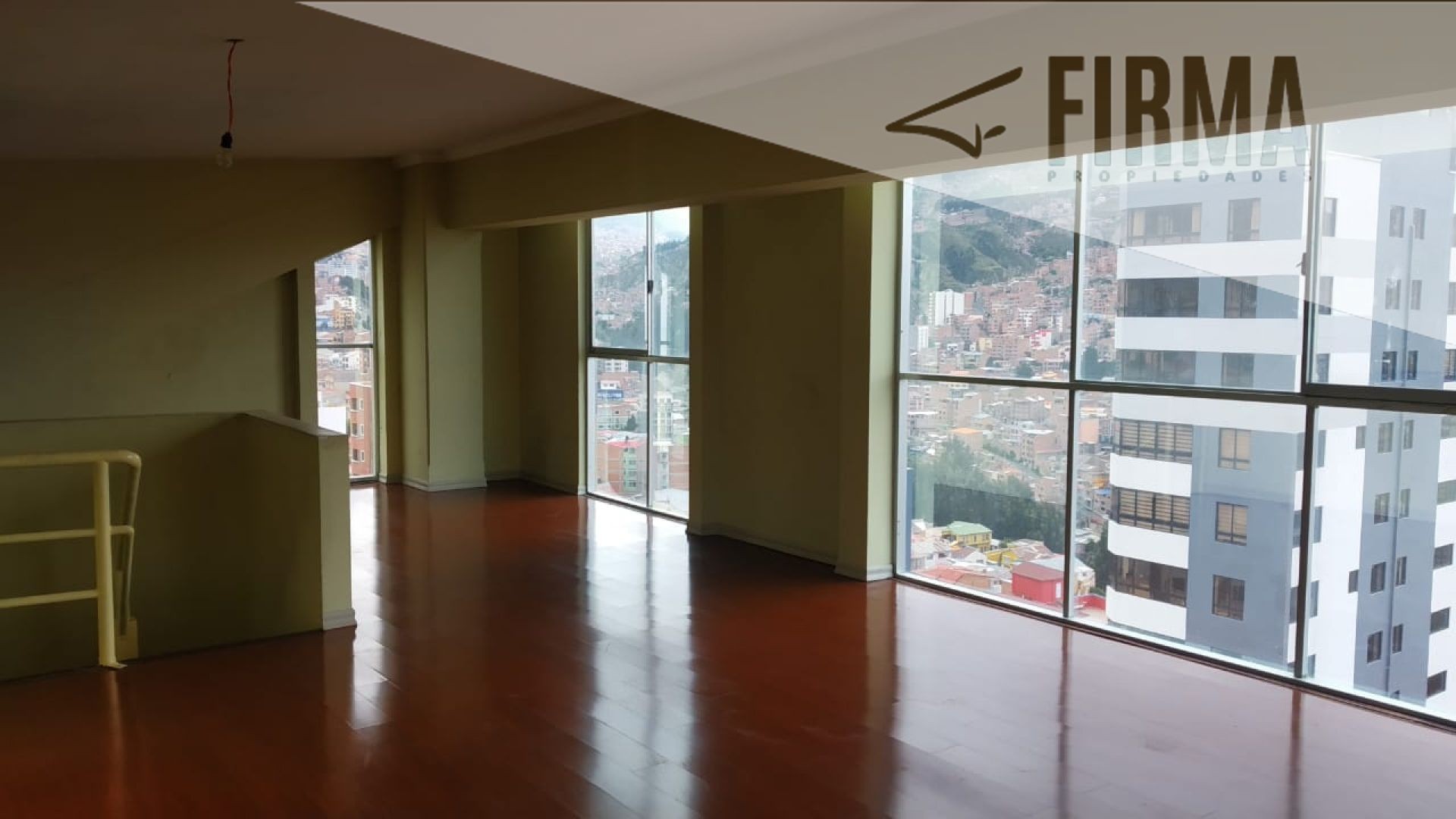 Departamento en Miraflores en La Paz 4 dormitorios 5 baños 1 parqueos Foto 1
