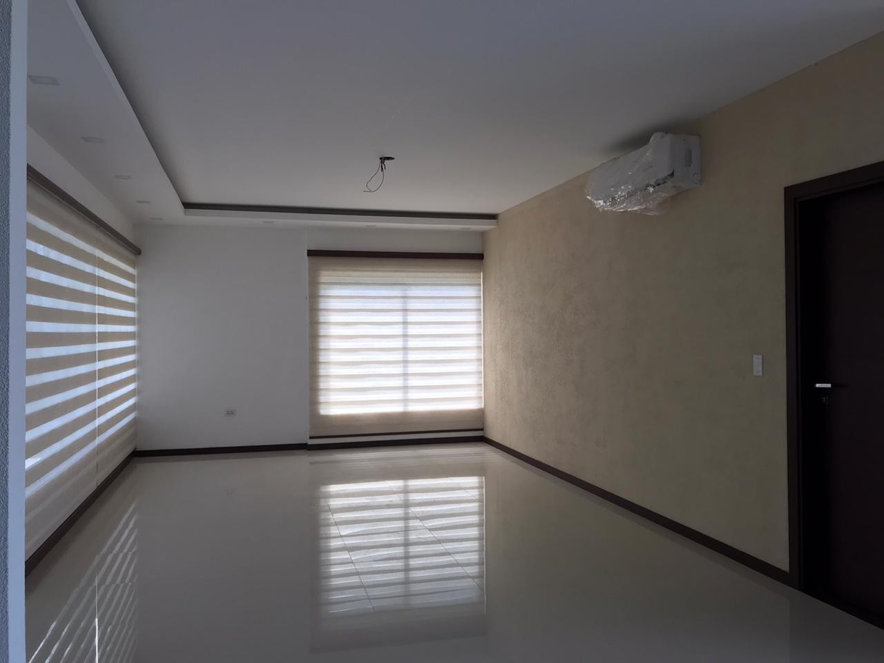 Casa en Urubó en Santa Cruz de la Sierra 3 dormitorios 5 baños 4 parqueos Foto 15