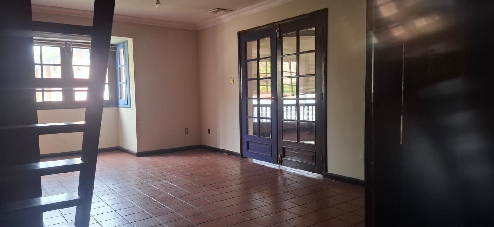 Casa en Los Pinos en La Paz 4 dormitorios 6 baños 4 parqueos Foto 18