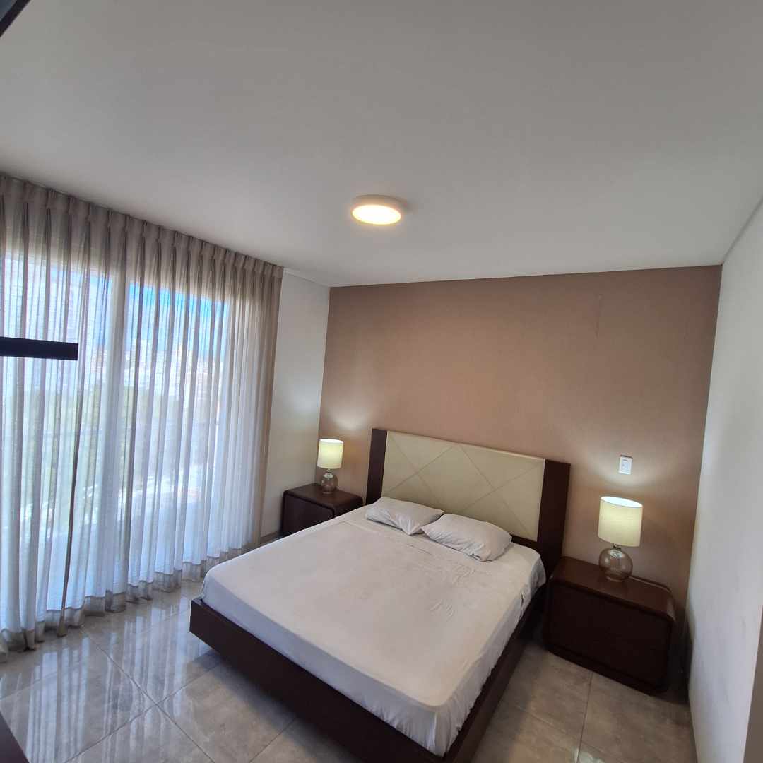 Departamento en AlquilerEn Equipetrol Departamento  Amoblado 2 dormitorios  en suite Foto 3