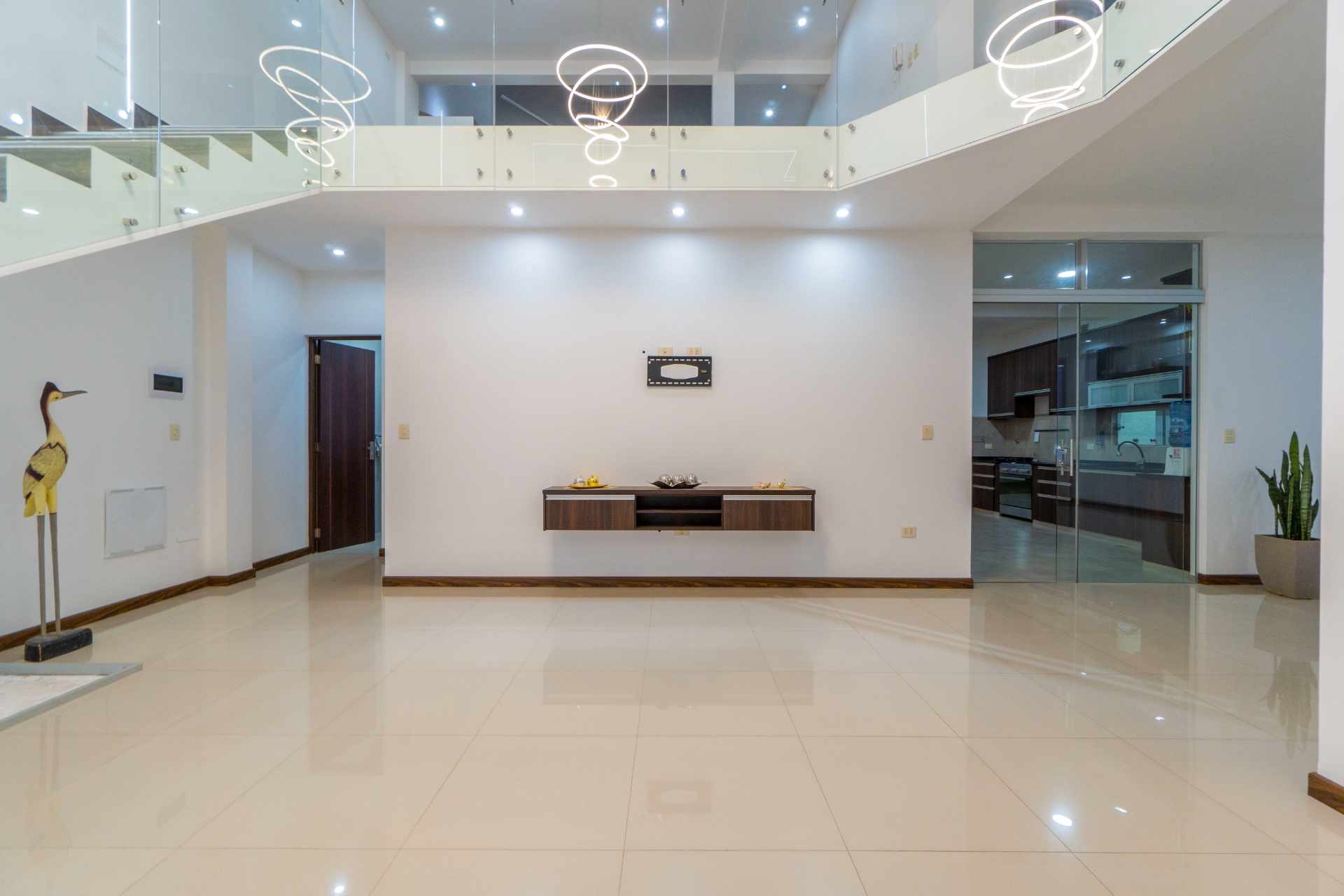 Casa Calle Begonia entre Av. Pando y Trinitaria Foto 34