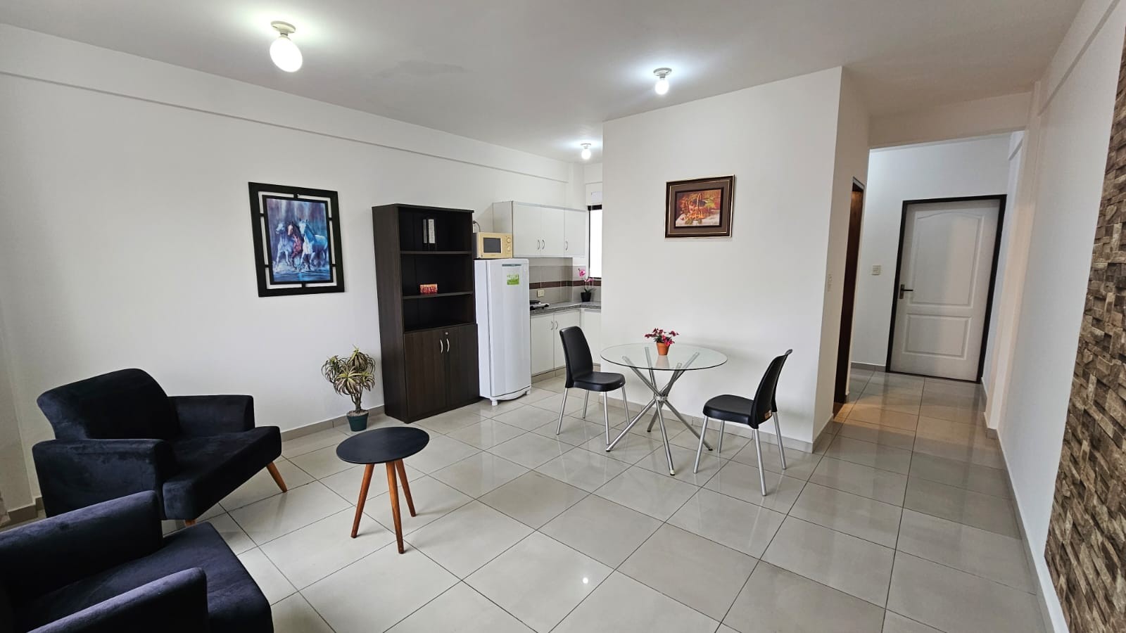 Departamento en Alquiler✨ Equipetrol - 1 dorm a media cuadra del Hotel Los Tajibos Foto 3