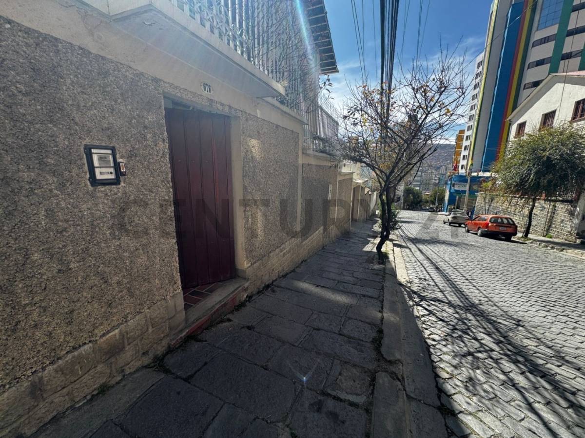 Casa en Sopocachi en La Paz 4 dormitorios 7 baños 5 parqueos Foto 33