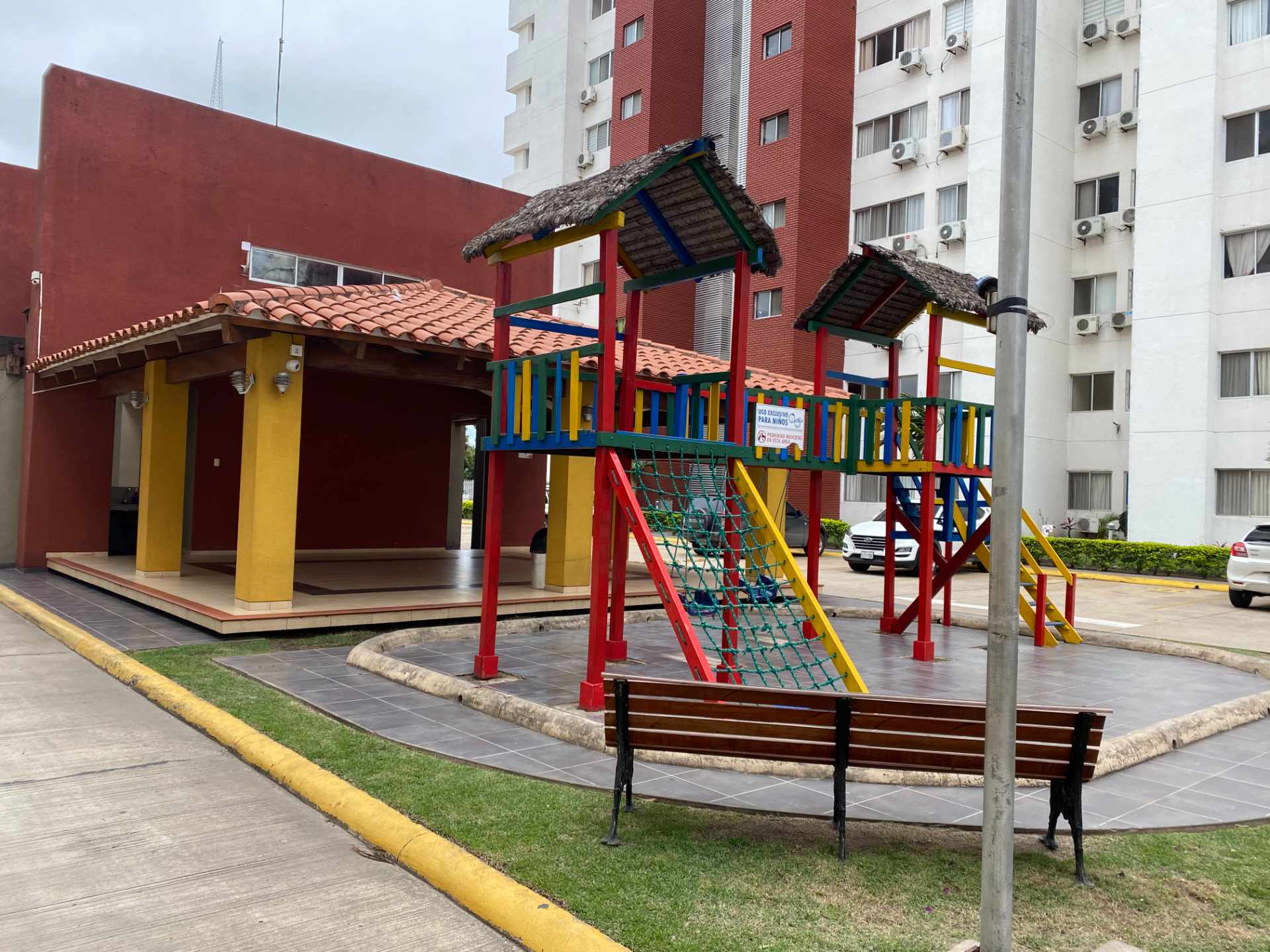 Departamento en VentaCondominio San Francisco, Av. Doble Via entre 5 y 6 anillo  Foto 7