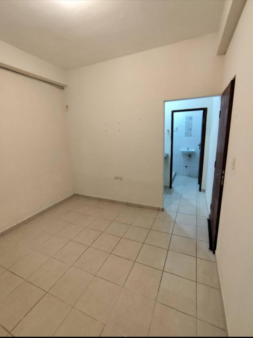 Edificio en VentaBusch 3er anillo 36 dormitorios 33 baños 2 parqueos Foto 5
