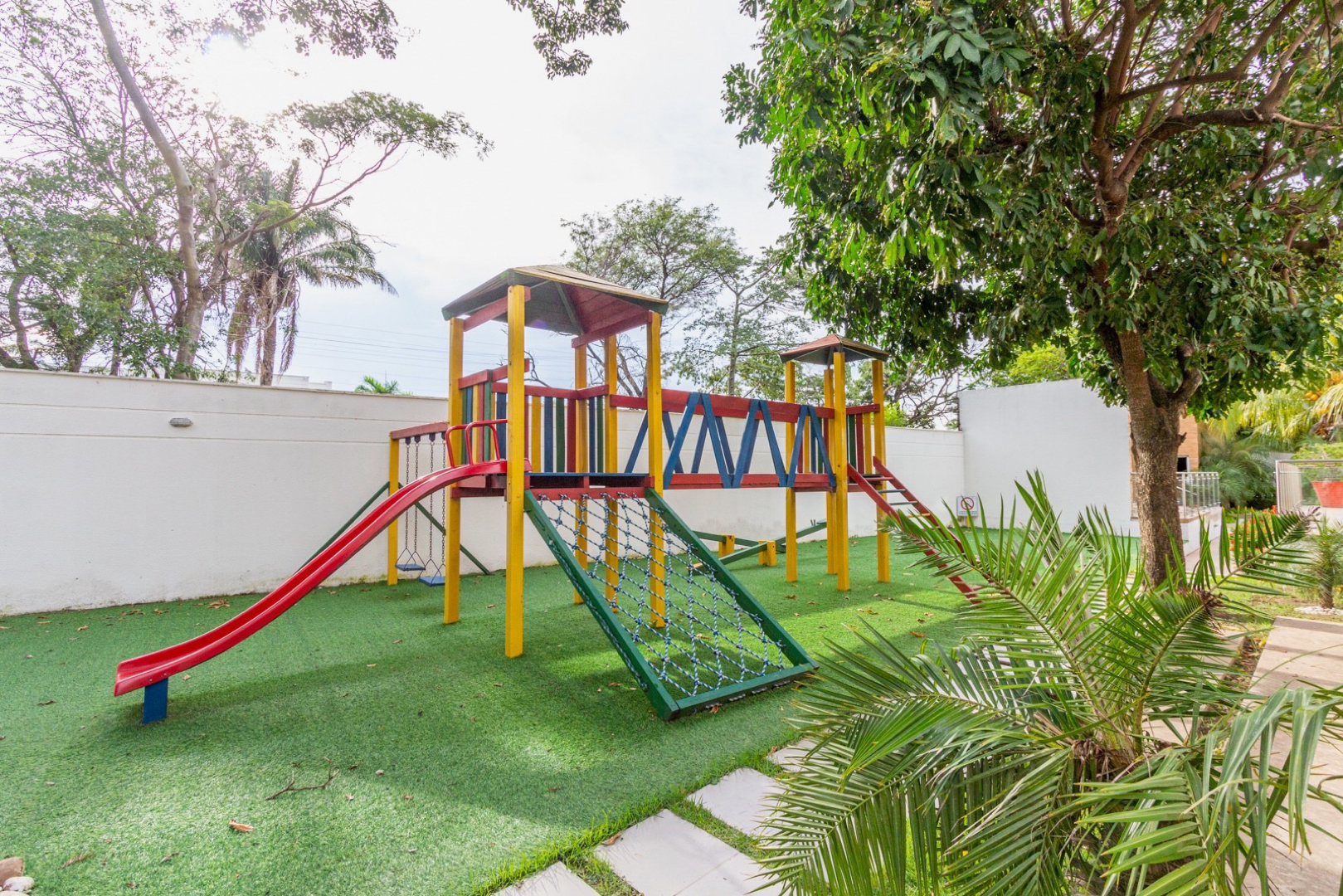 Casa en AlquilerAv. Octavo Anillo Banzer  Foto 5