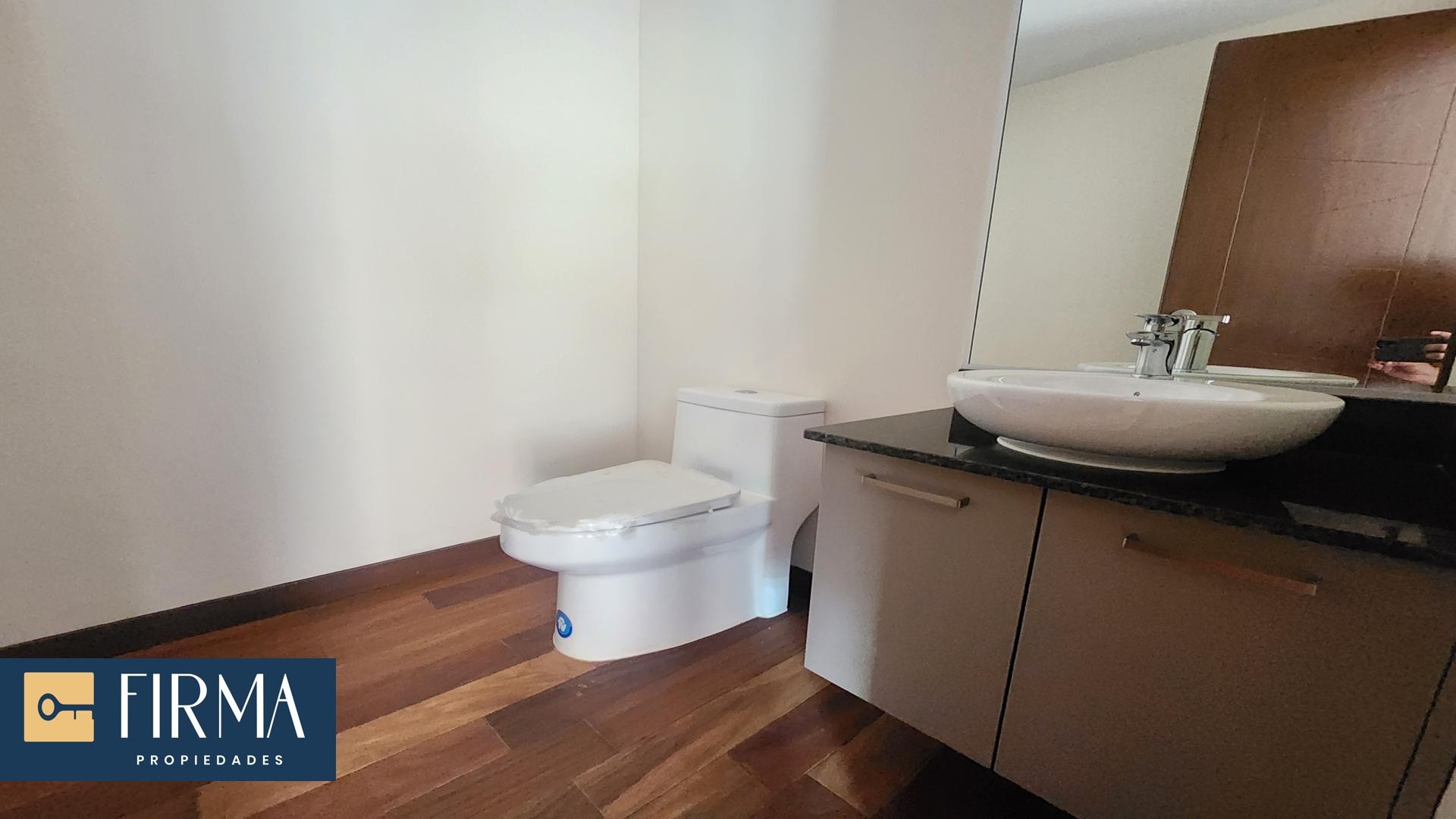 Departamento en VentaDEPARTAMENTO DE LUJO CON PATIO PRIVADO EN VENTA A ESTRENAR Foto 18