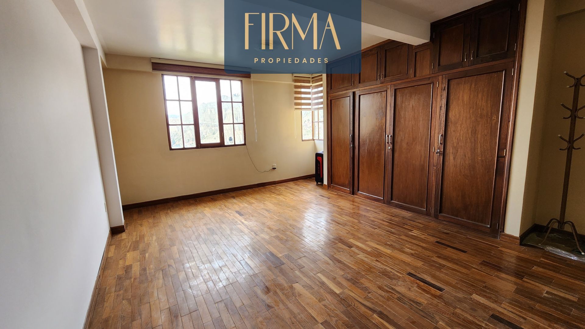 Casa en VentaIRPAVI, ARUNTAYA   5 dormitorios 4 baños 4 parqueos Foto 7