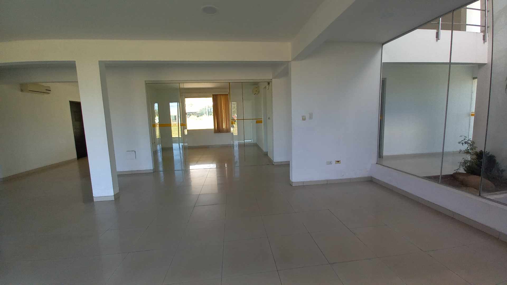 En Alquiler a $us 3,500 Foto 22