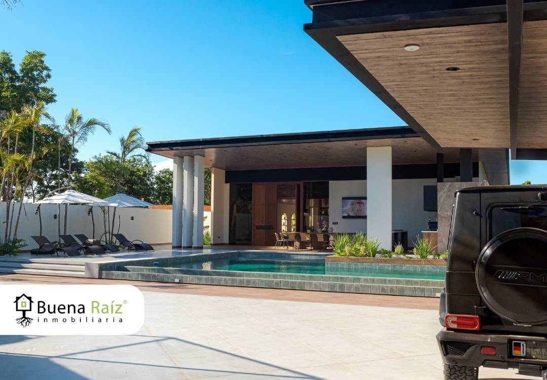 Casa Urubó zona Los Batos (Frente a Salón Emperador) Foto 4