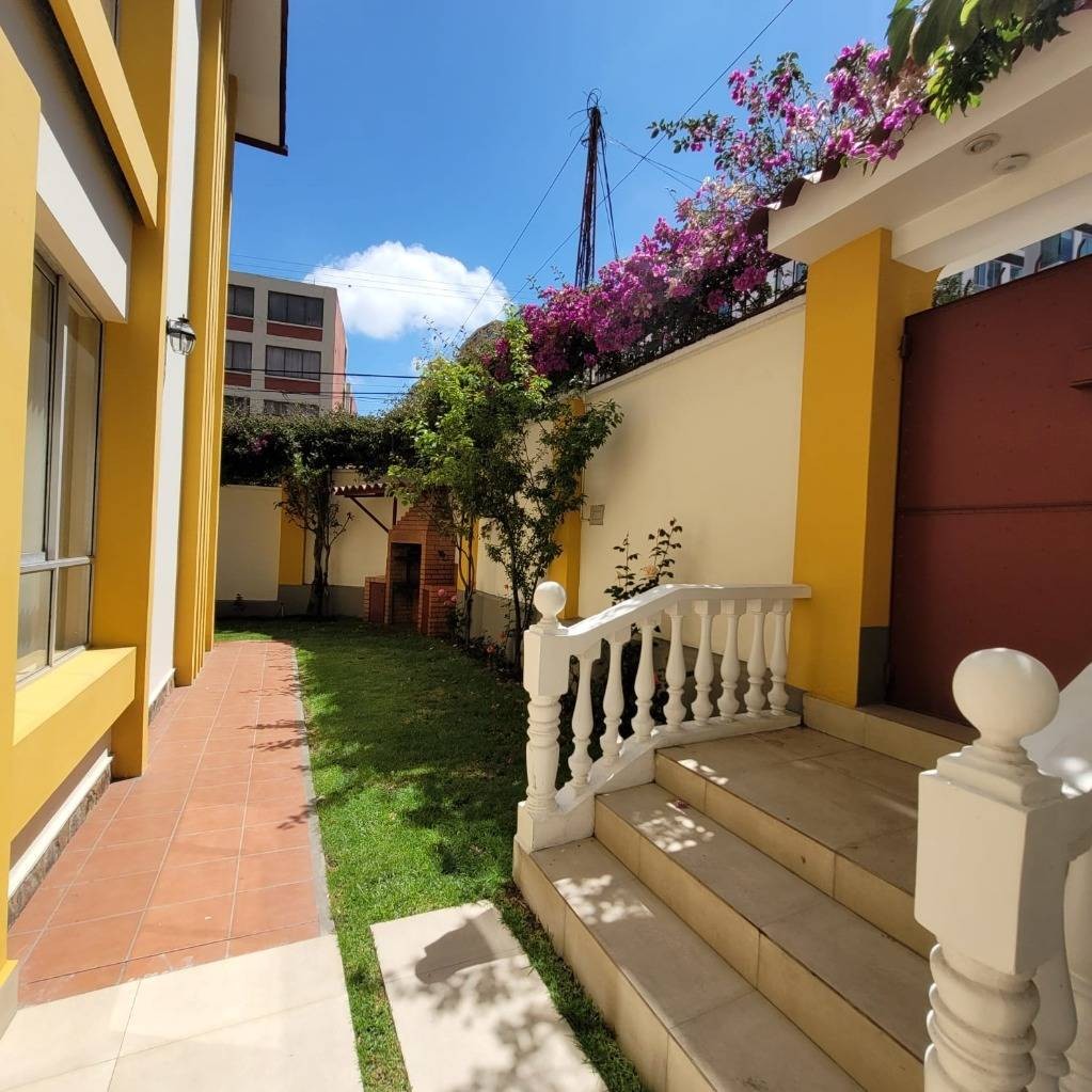 Casa CALLE 22 DE CALACOTO Y GAVINO VILLANUEVA Foto 3