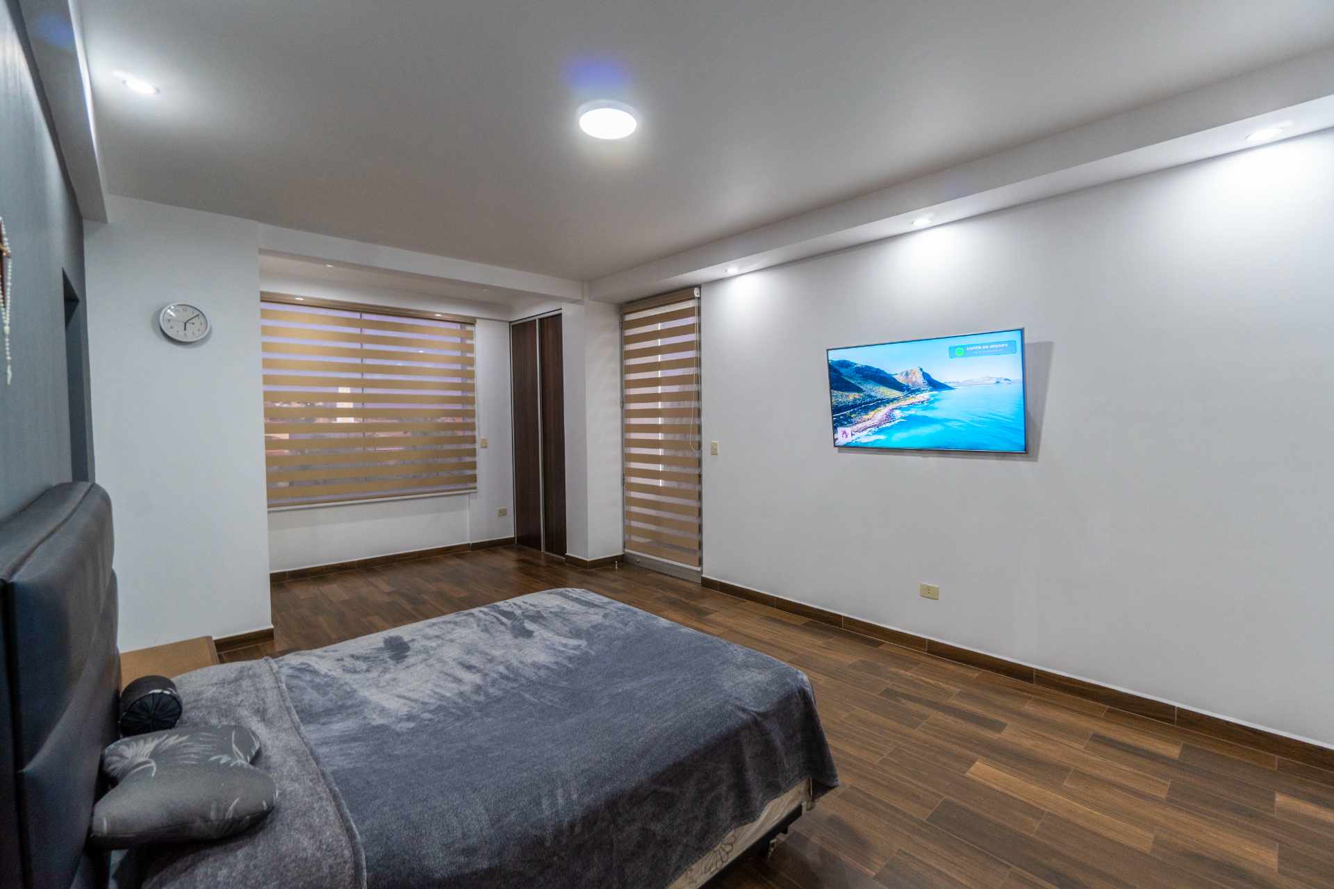 Casa Calle Begonia entre Av. Pando y Trinitaria Foto 47