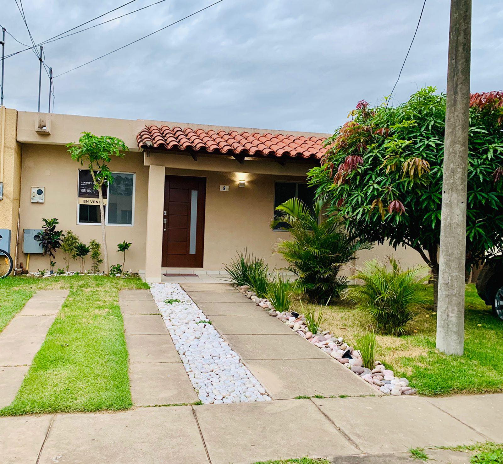 Casa en VentaCondominio Sevilla Norte II 3 dormitorios 3 baños 2 parqueos Foto 1