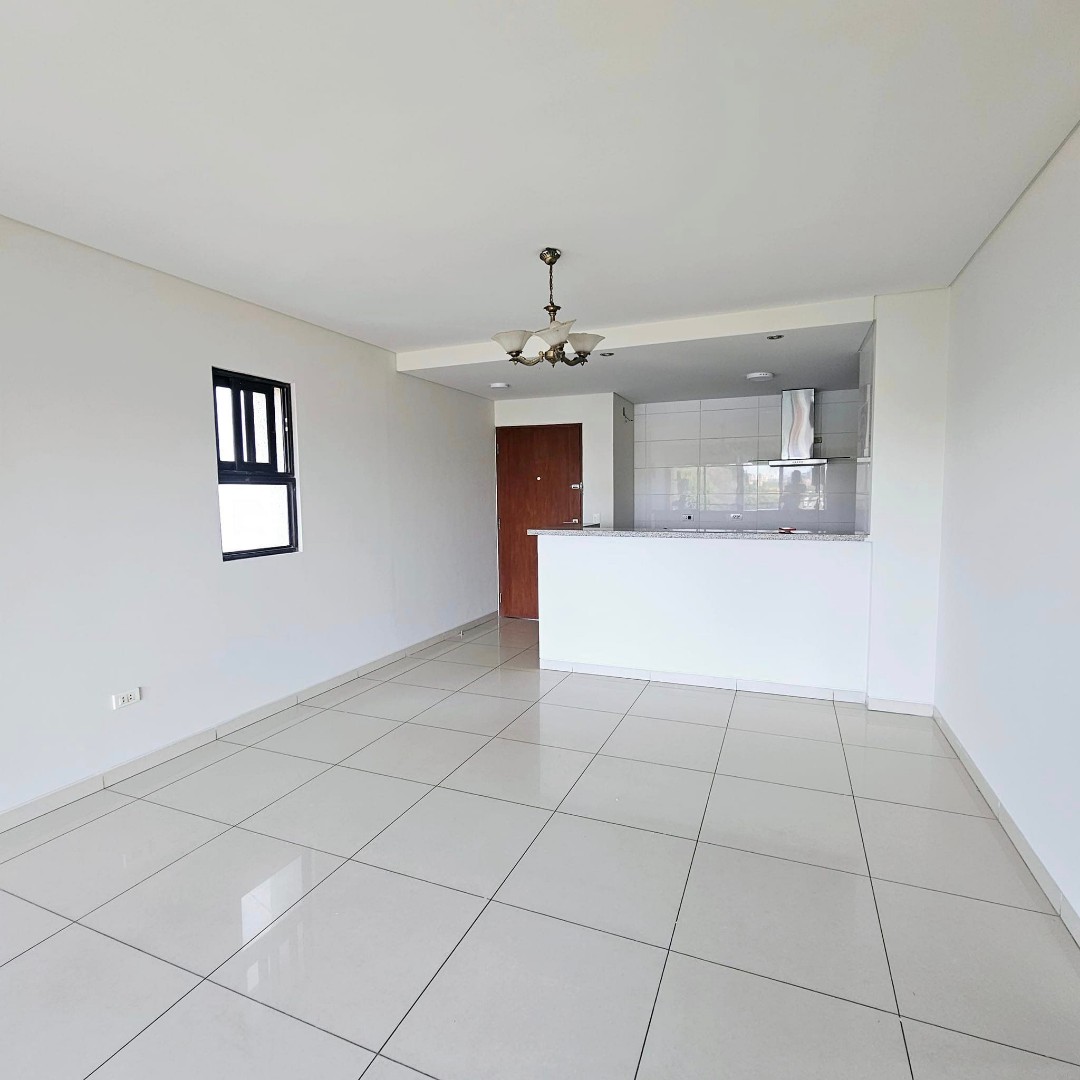 Departamento en AlquilerAV. 1er ANILLO, FRENTE AL PARQUE URBANO Foto 8