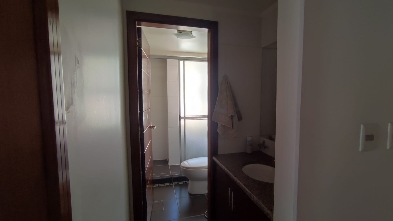 Departamento en VentaAV. COSTANERA 3 dormitorios 4 baños 1 parqueos Foto 9