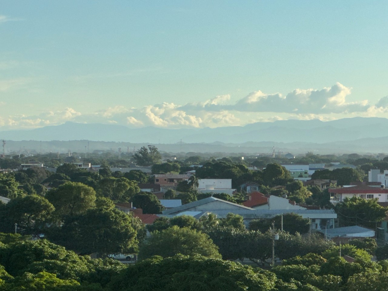 Departamento en VentaPrecio de Ocasión: En Venta Amplio y Hermoso Depto de 134 m2 Equipado con Garaje Incluido 4 dormitorios 4 baños 1 parqueos Foto 4