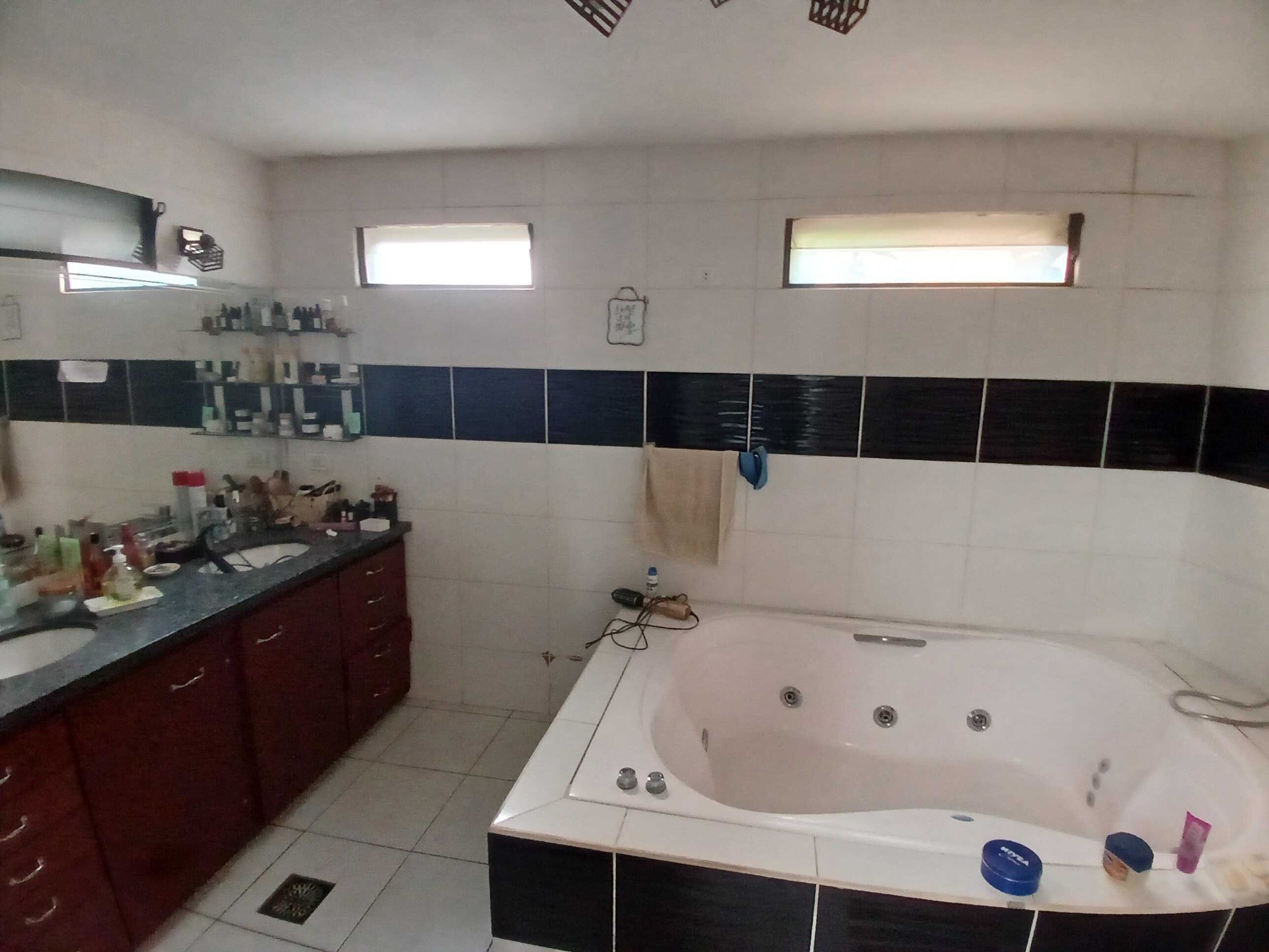 Casa en VentaZONA DOBLE VIA LA GUARDIA / 7º y 8º ANILLO EL BAJÍO  3 dormitorios 3 baños 2 parqueos Foto 14