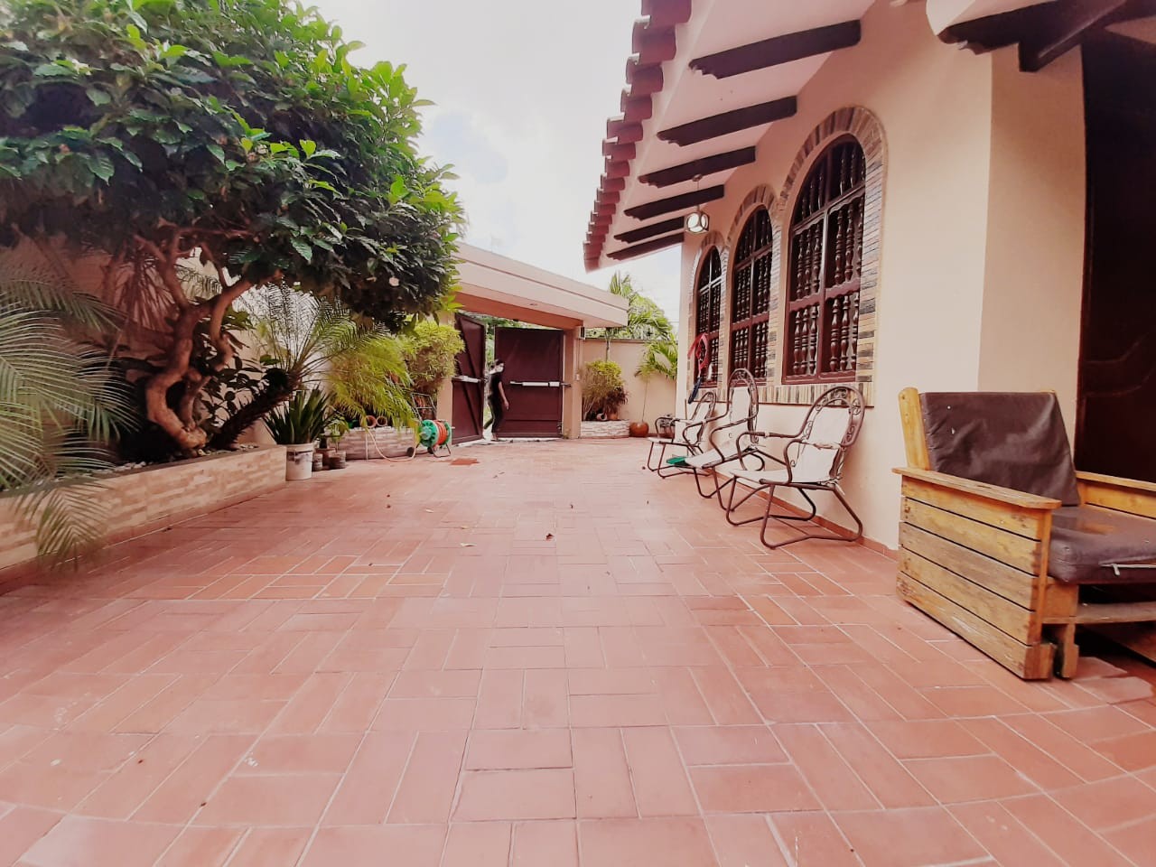 Casa en VentaAV PARAGUA 4TO ANILLO 5 dormitorios 3 baños 3 parqueos Foto 15