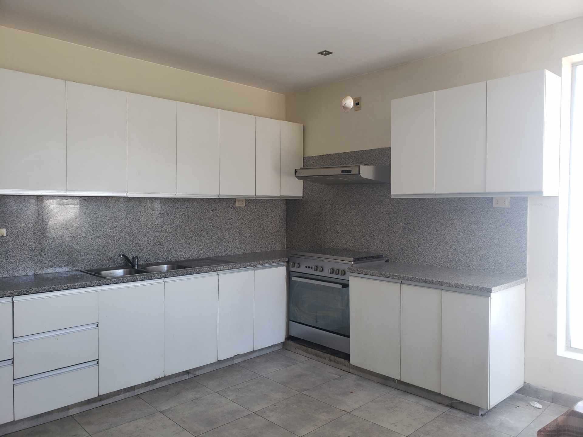 Casa en VentaCalle 2 #98 Urb. Los Olivos 5 dormitorios 4 baños 3 parqueos Foto 21