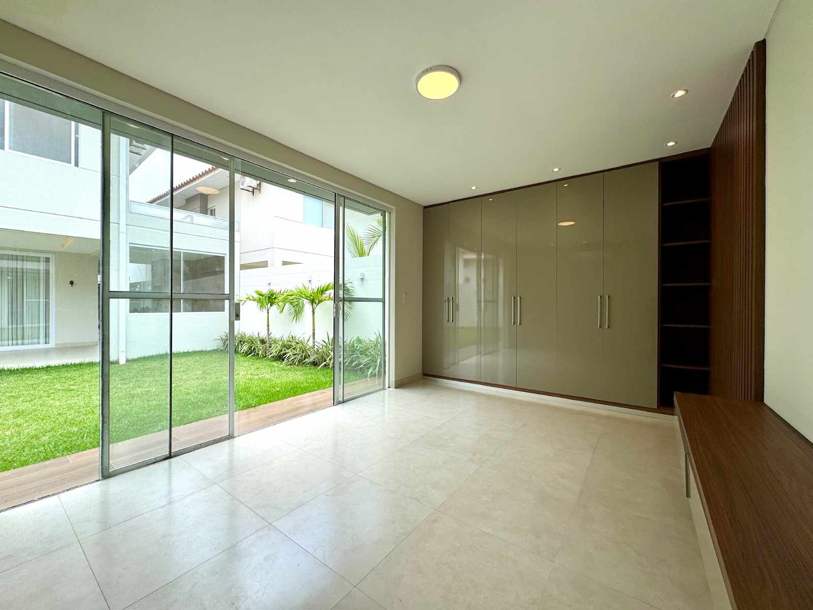 Casa en Carretera Norte en Santa Cruz de la Sierra 3 dormitorios 5 baños 4 parqueos Foto 10